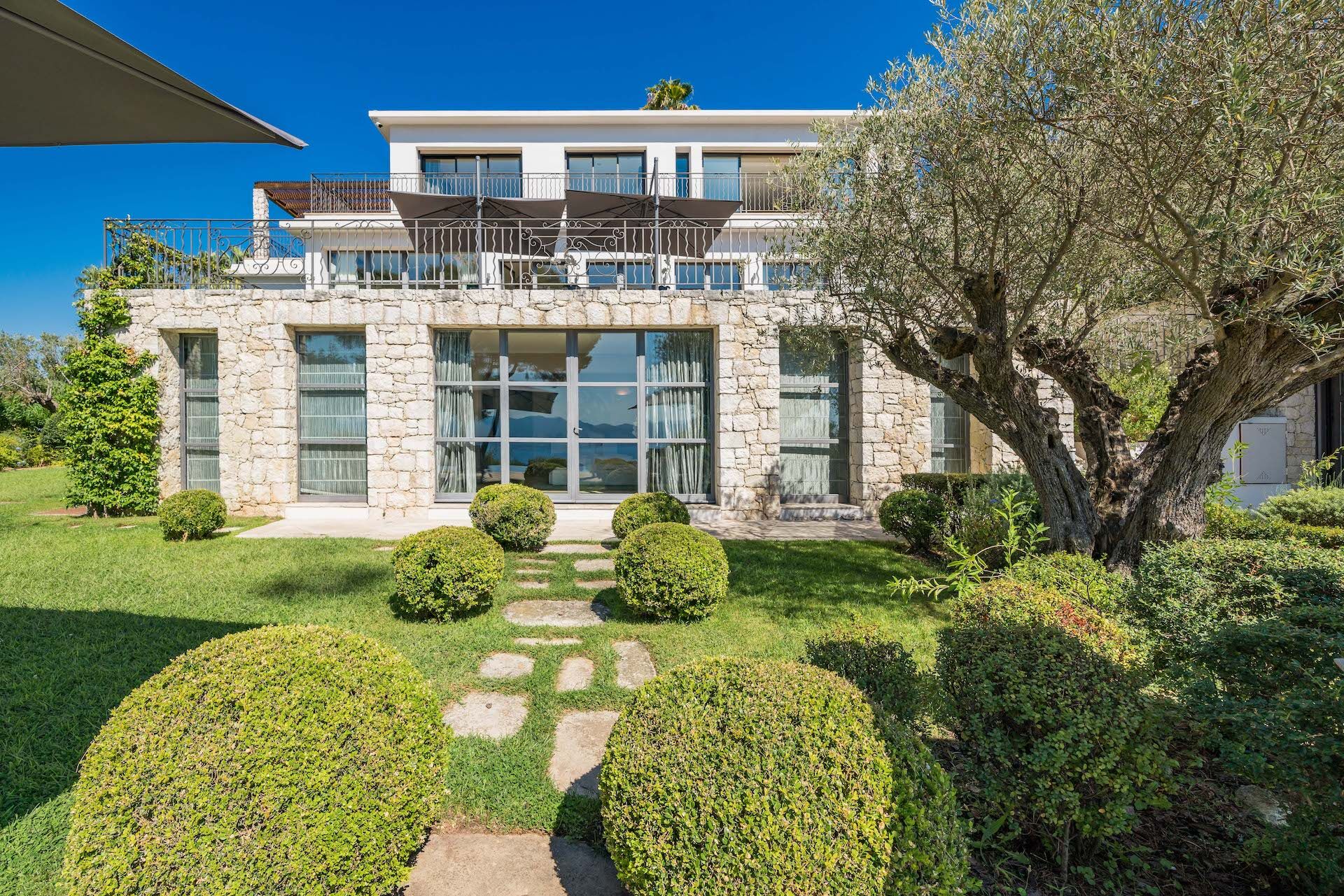Villa Phoenix Gallary Image 1