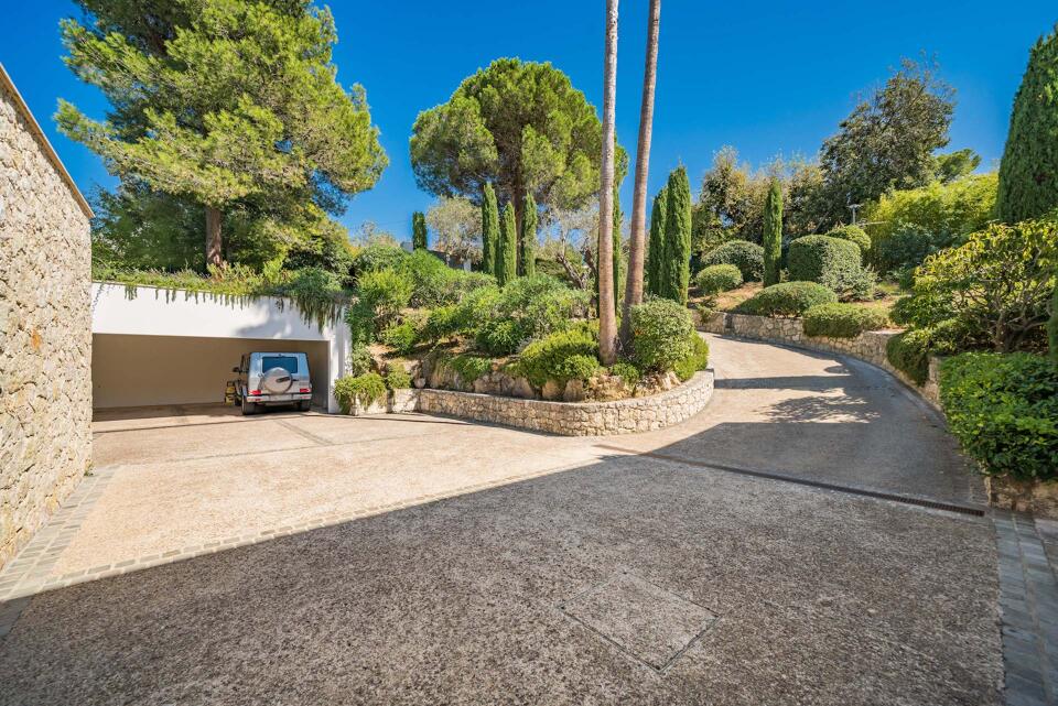 Villa Phoenix Gallery Image 1