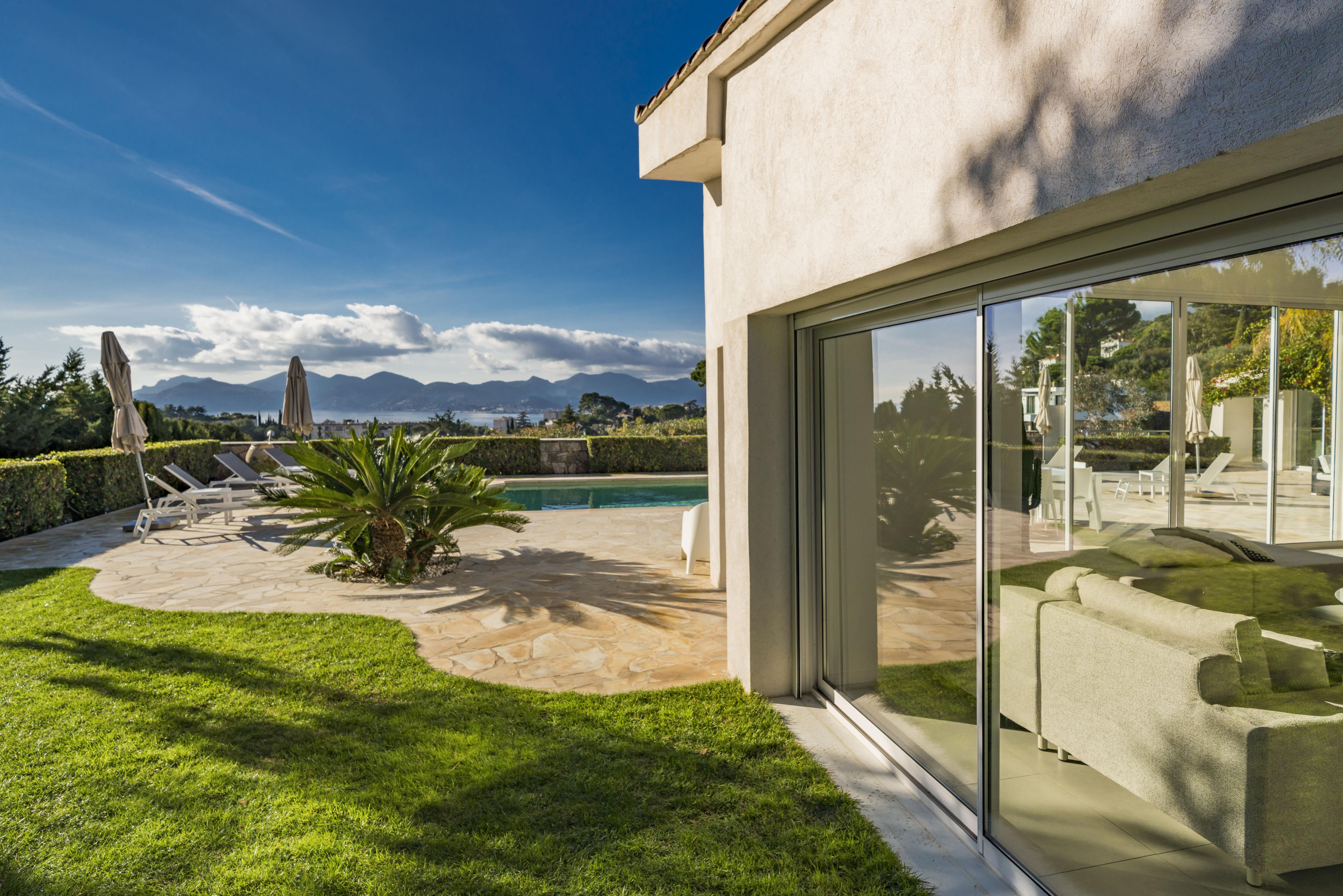 Villa Rachel Gallary Image 4