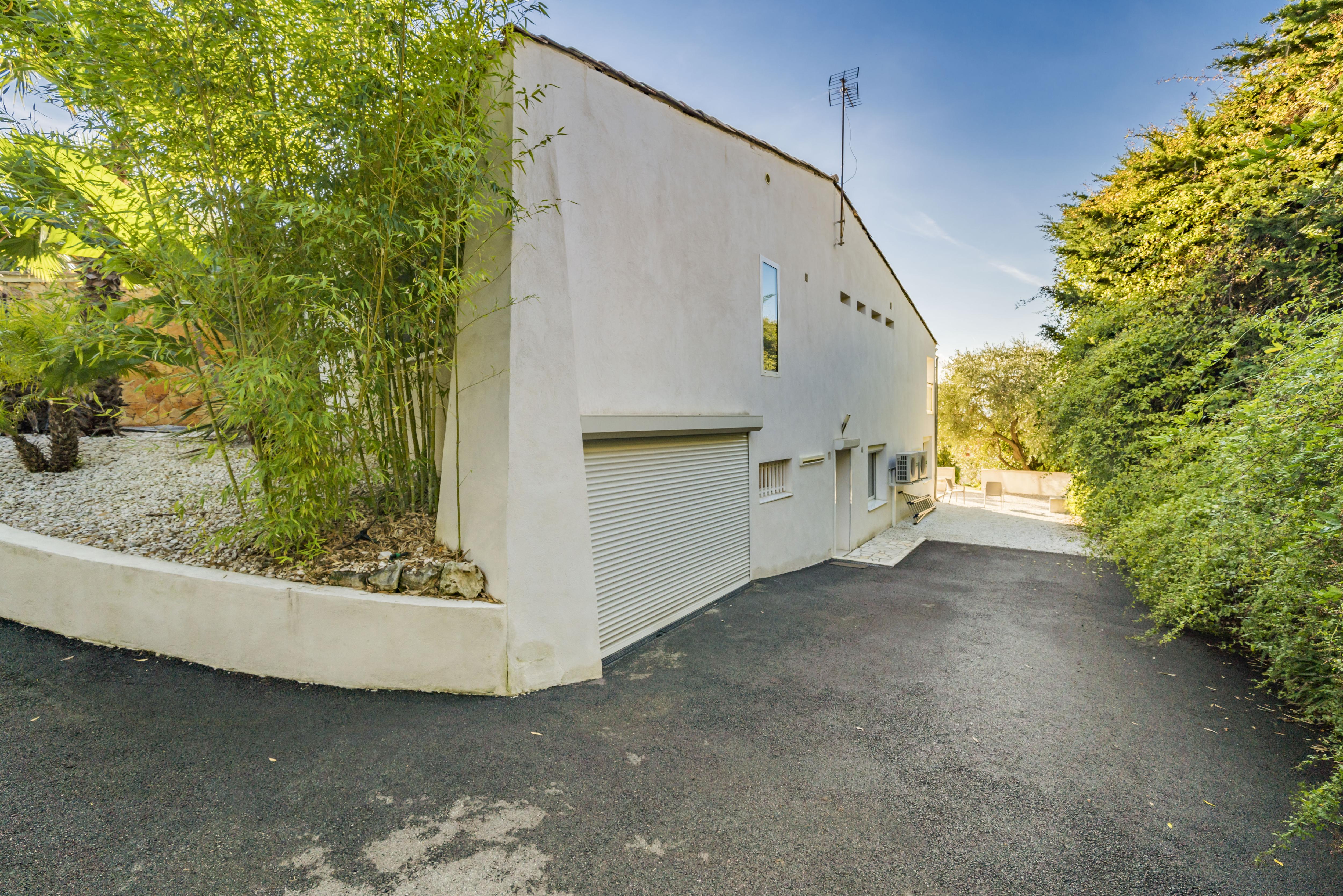 Villa Rachel Gallary Image 2