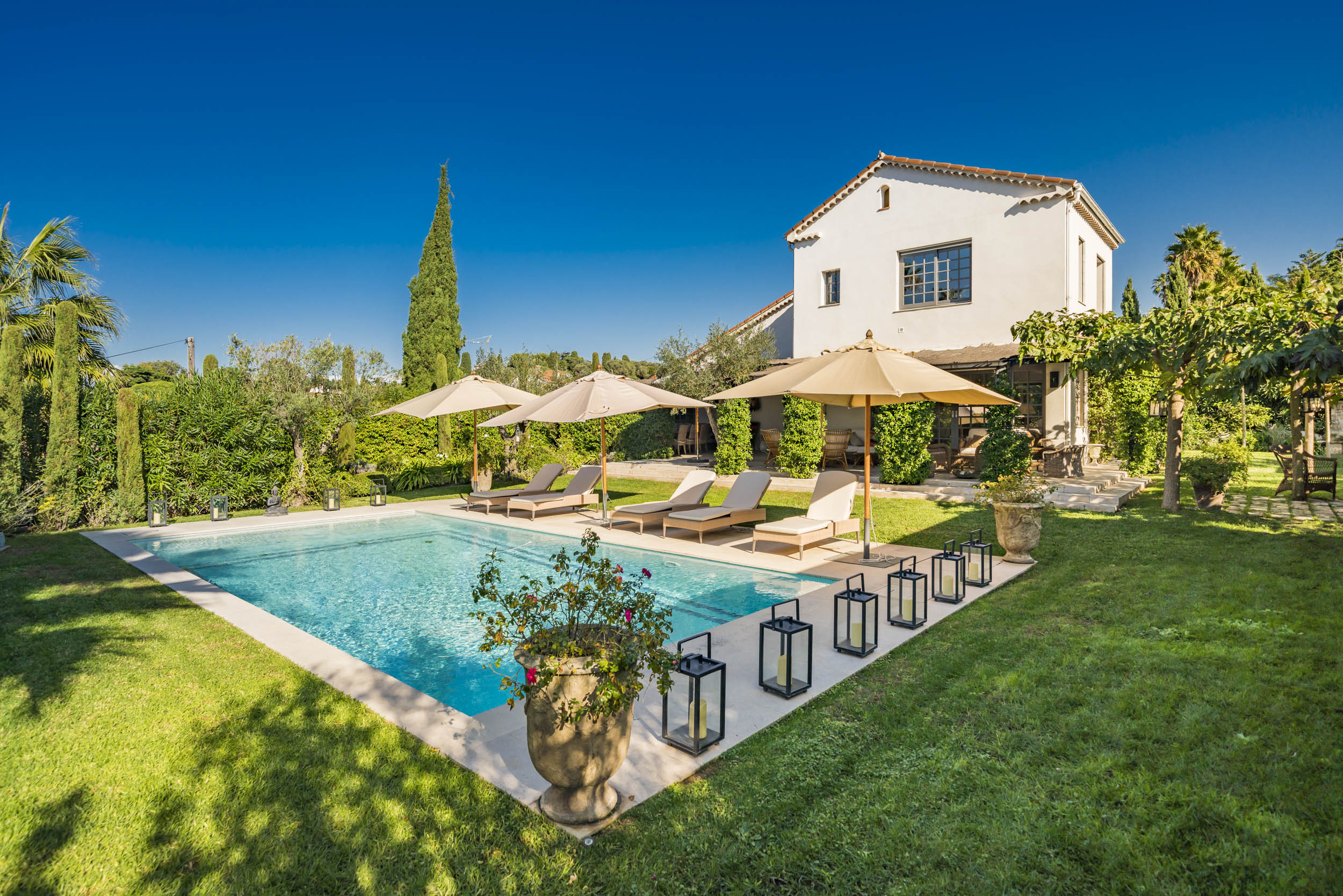villa-rose-image-2