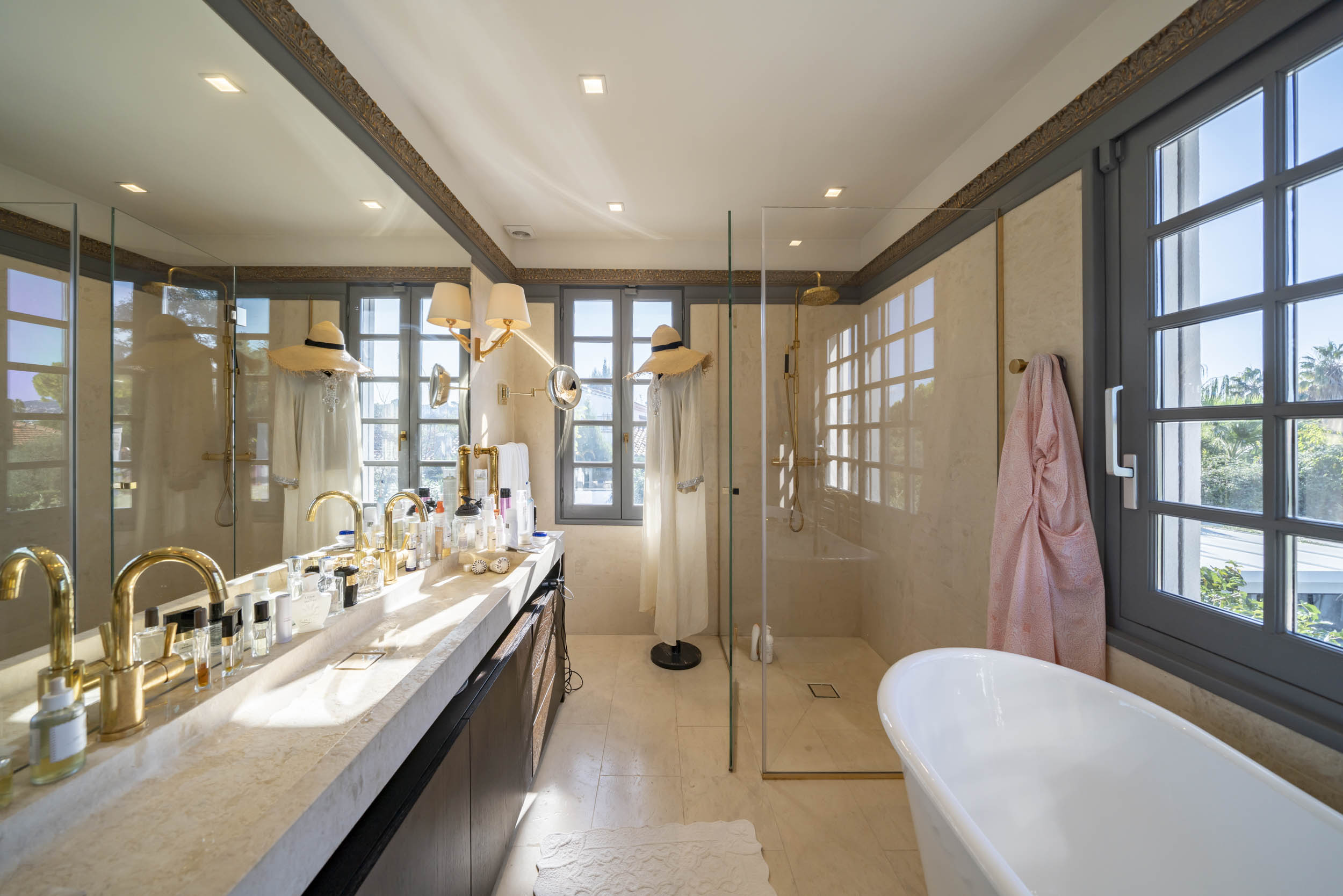 Villa Rose Gallary Image 6