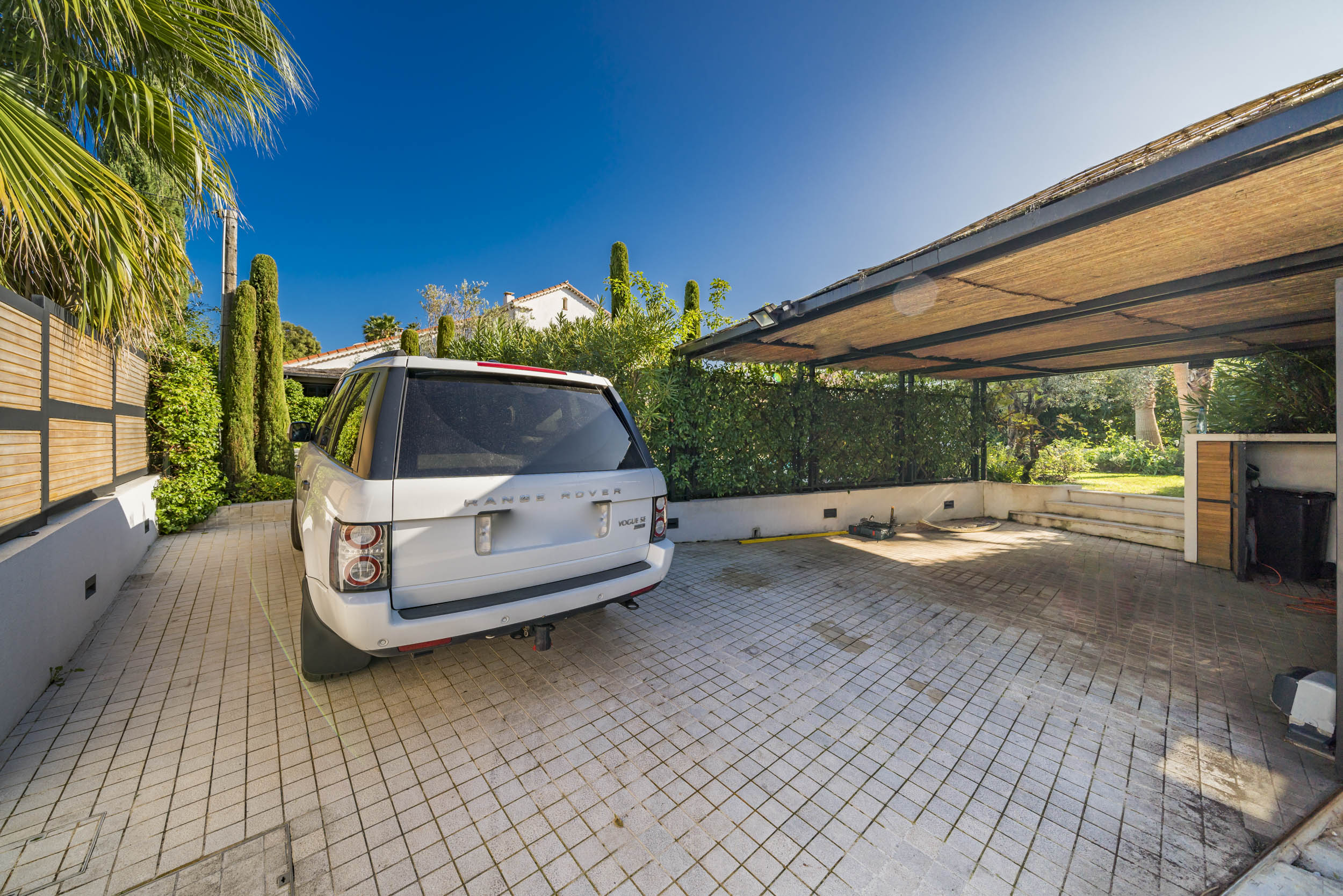 Villa Rose Gallary Image 1
