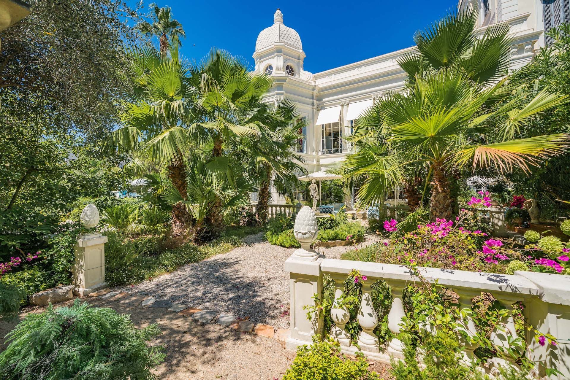 Villa Sybille Gallary Image 2