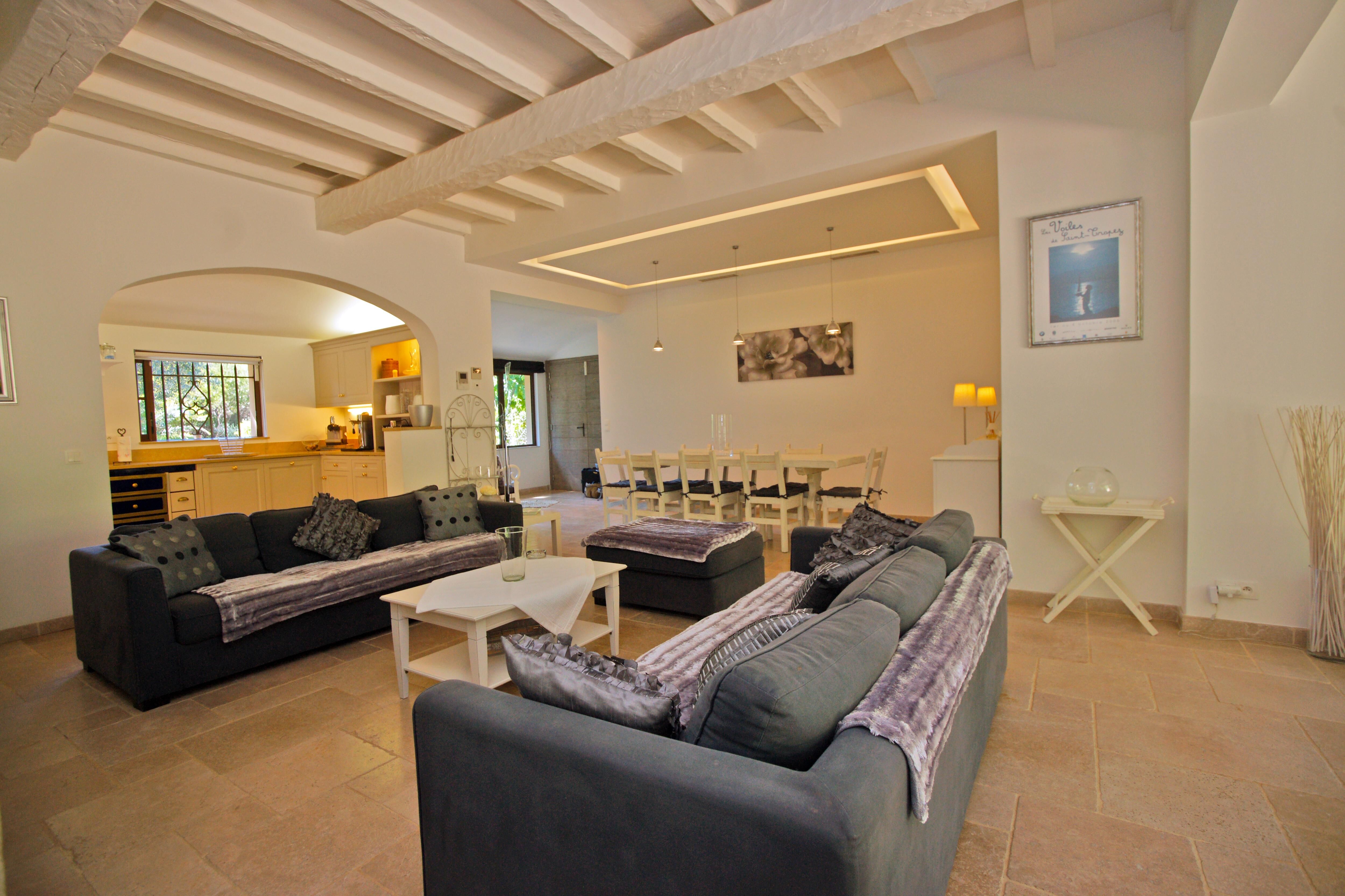 Villa Thea Gallary Image 1