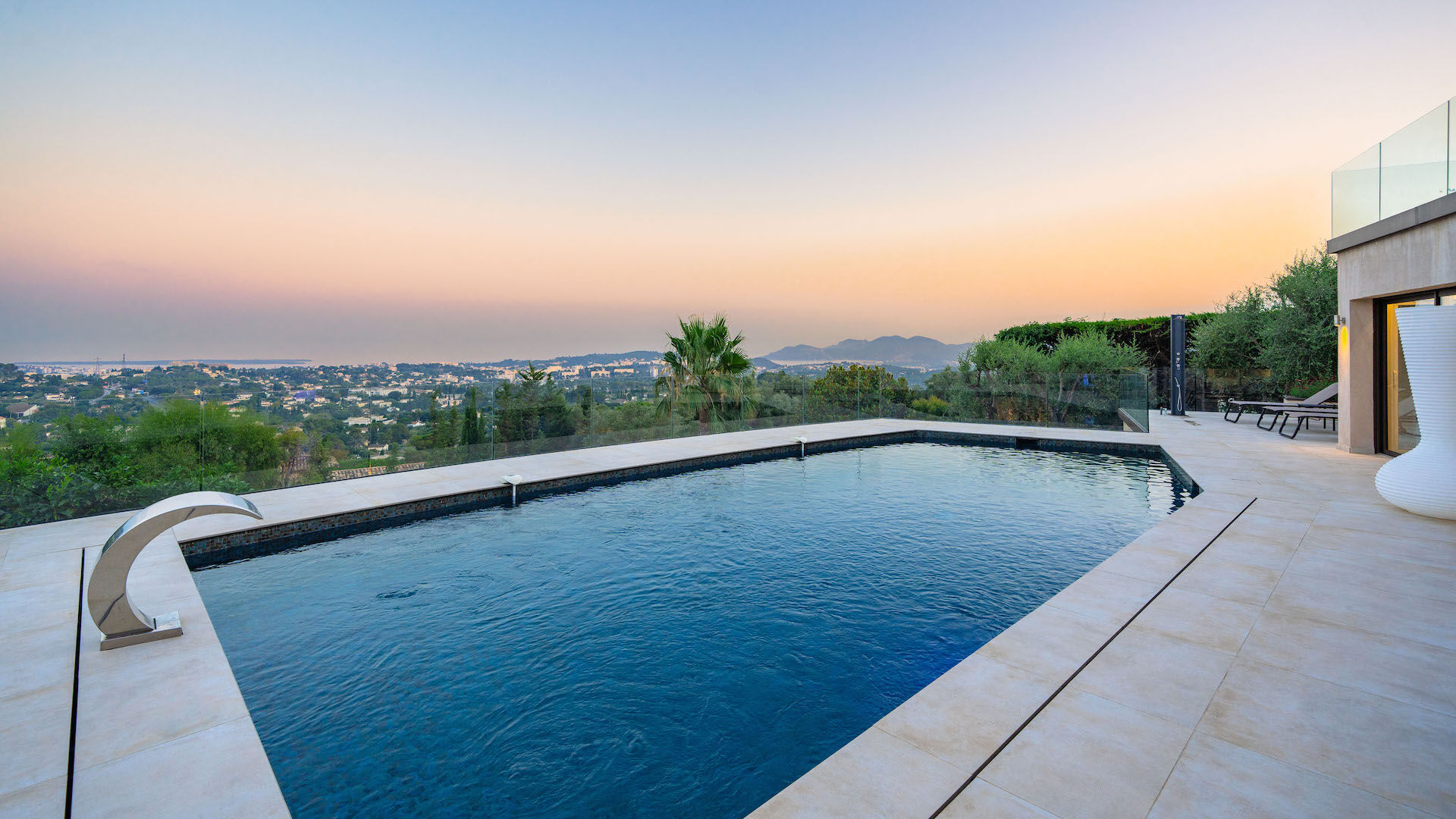 Villa Theana Gallary Image 2