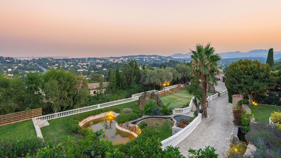 Villa Theana Gallery Image 3
