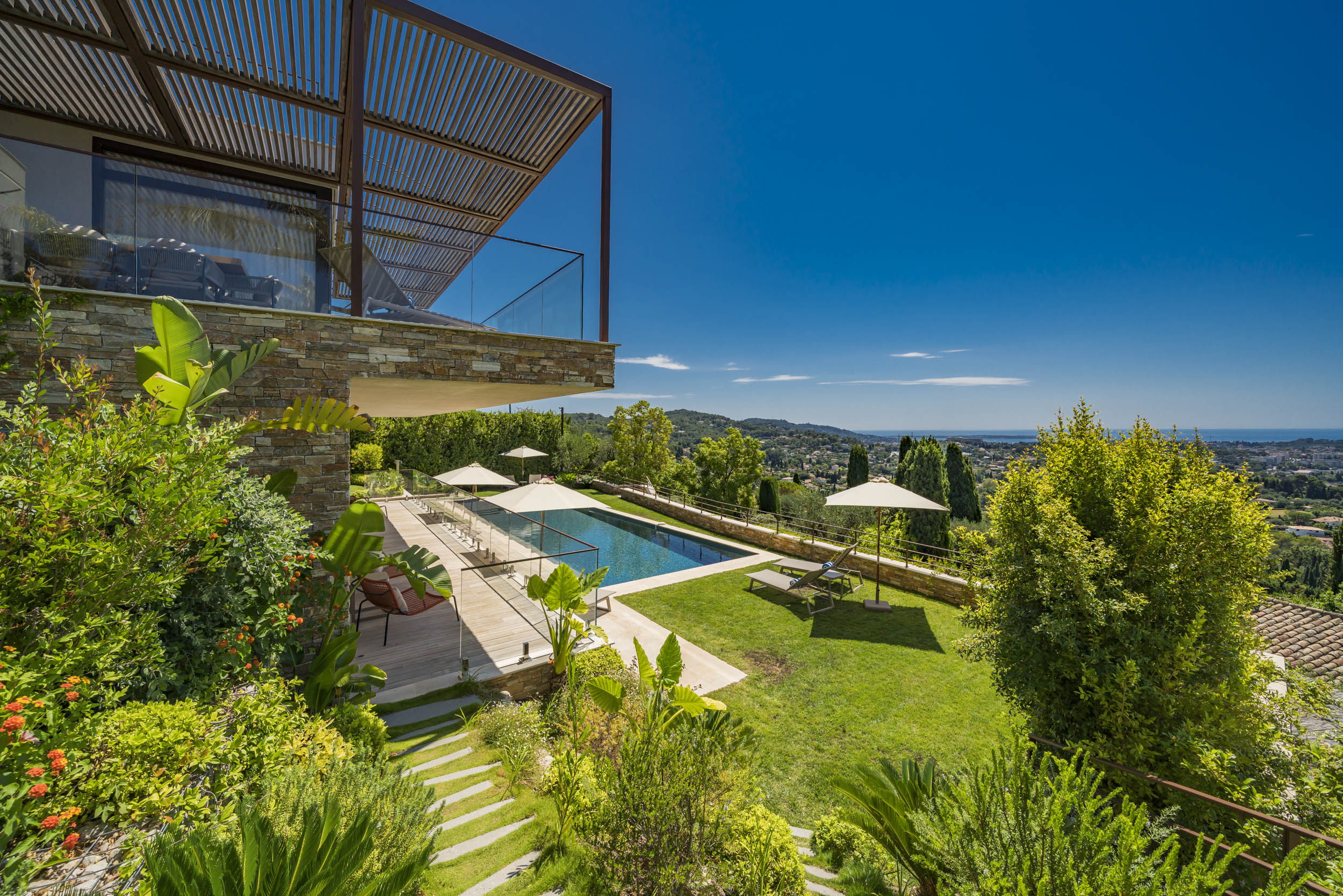 Villa Zapphire Gallary Image 1
