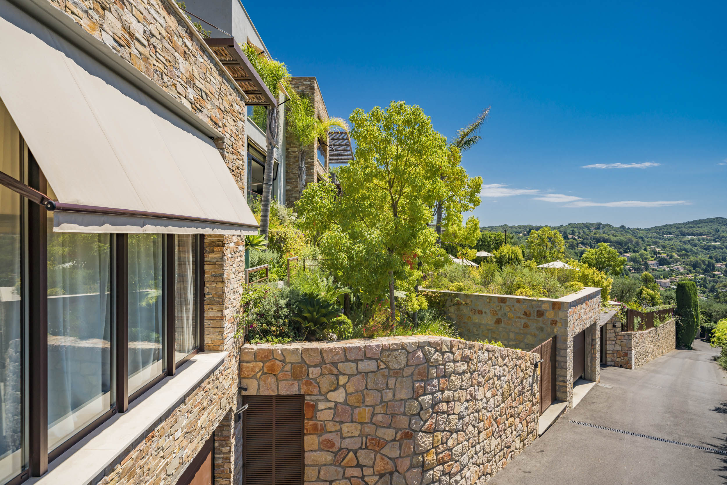 Villa Zapphire Gallary Image 5