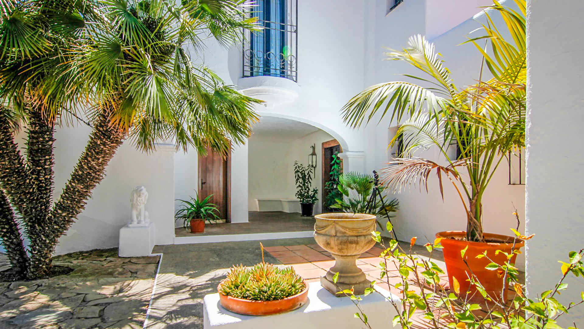 Exterior of Can Bab in Ibiza a luxury villa rental from Bluemoon