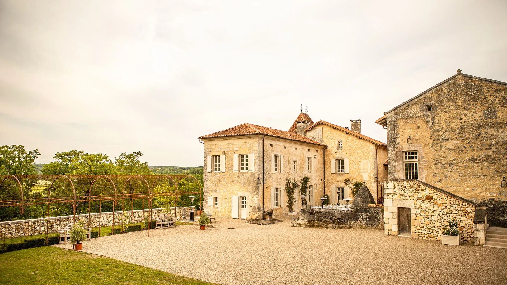 chateau-de-chanet-image-3