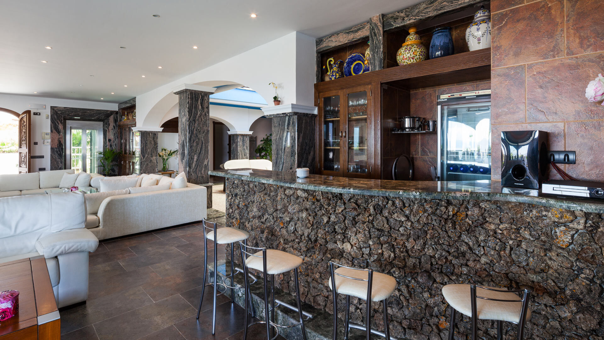 The bar at Villa Fountain Ibiza ideal for enjoying with friends to enjoy