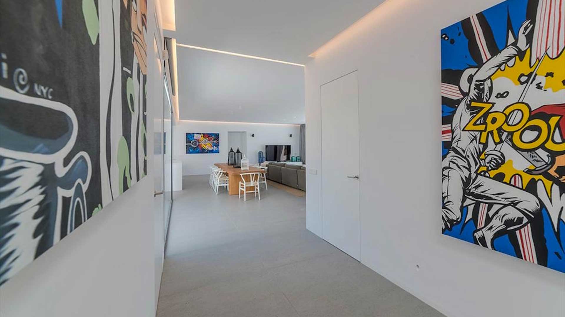 Manuaya Gallary Image 6