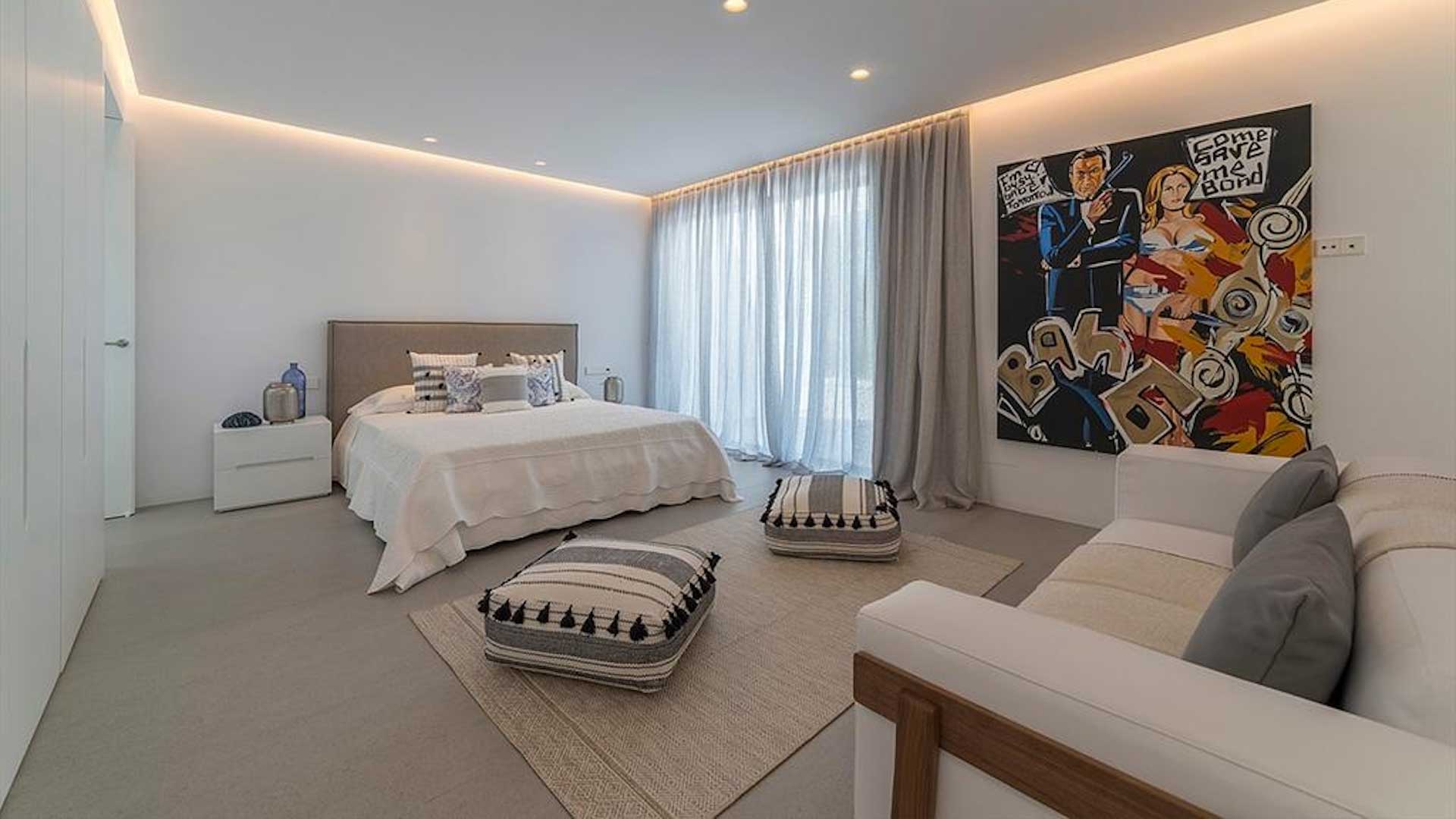 Manuaya Gallary Image 2