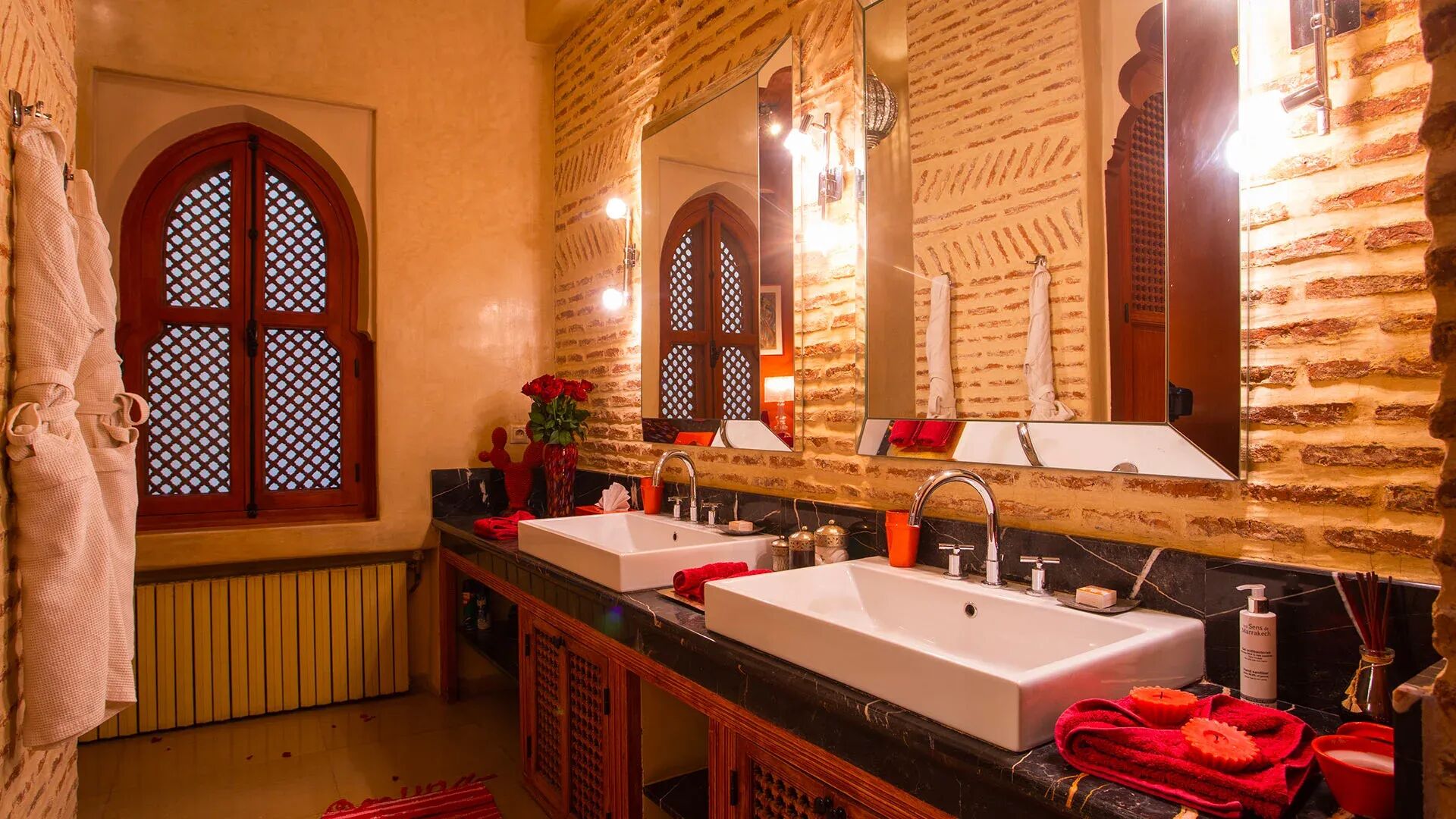 Riad Hizad Gallary Image 6
