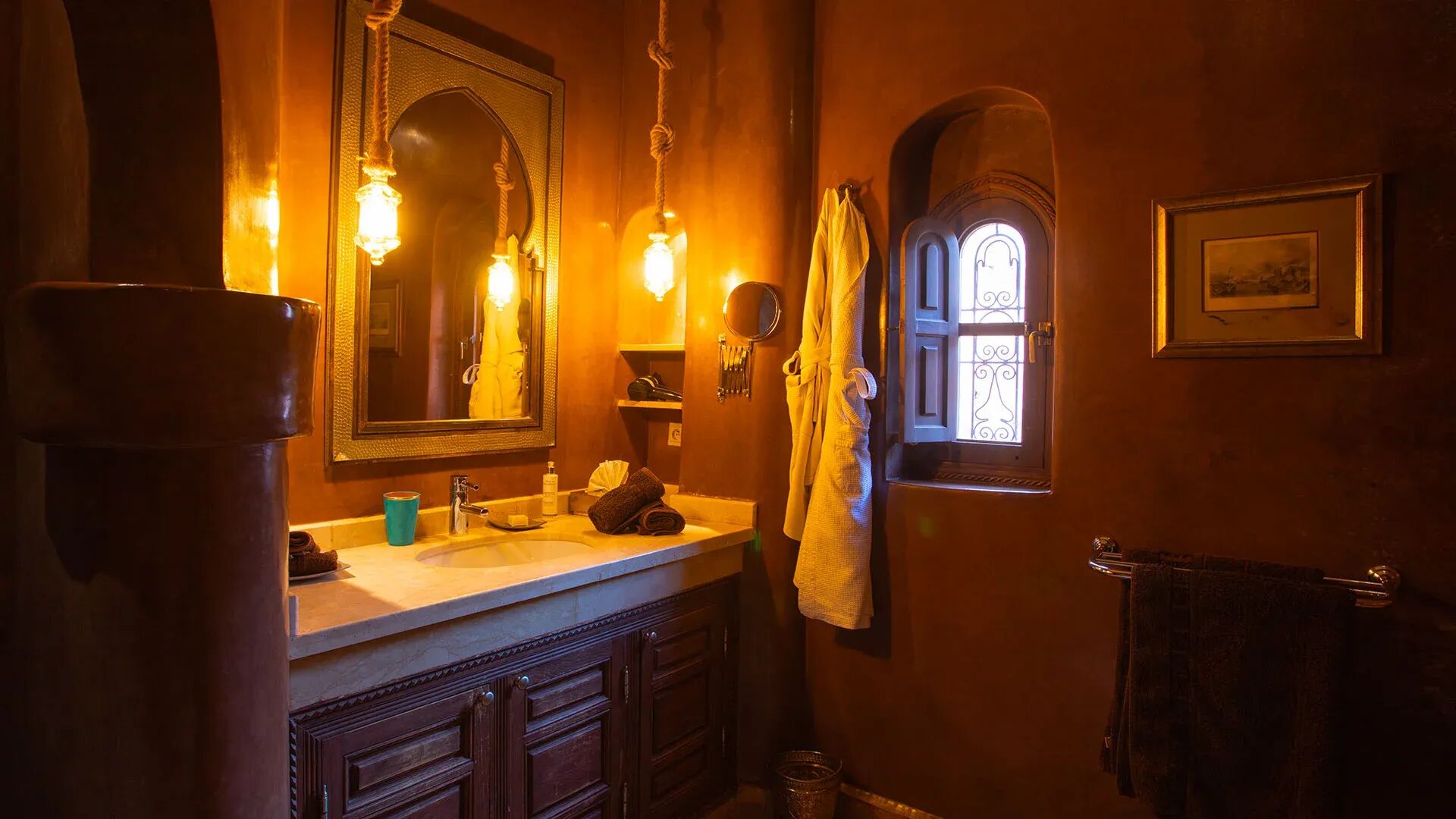 Riad Hizad Gallary Image 6