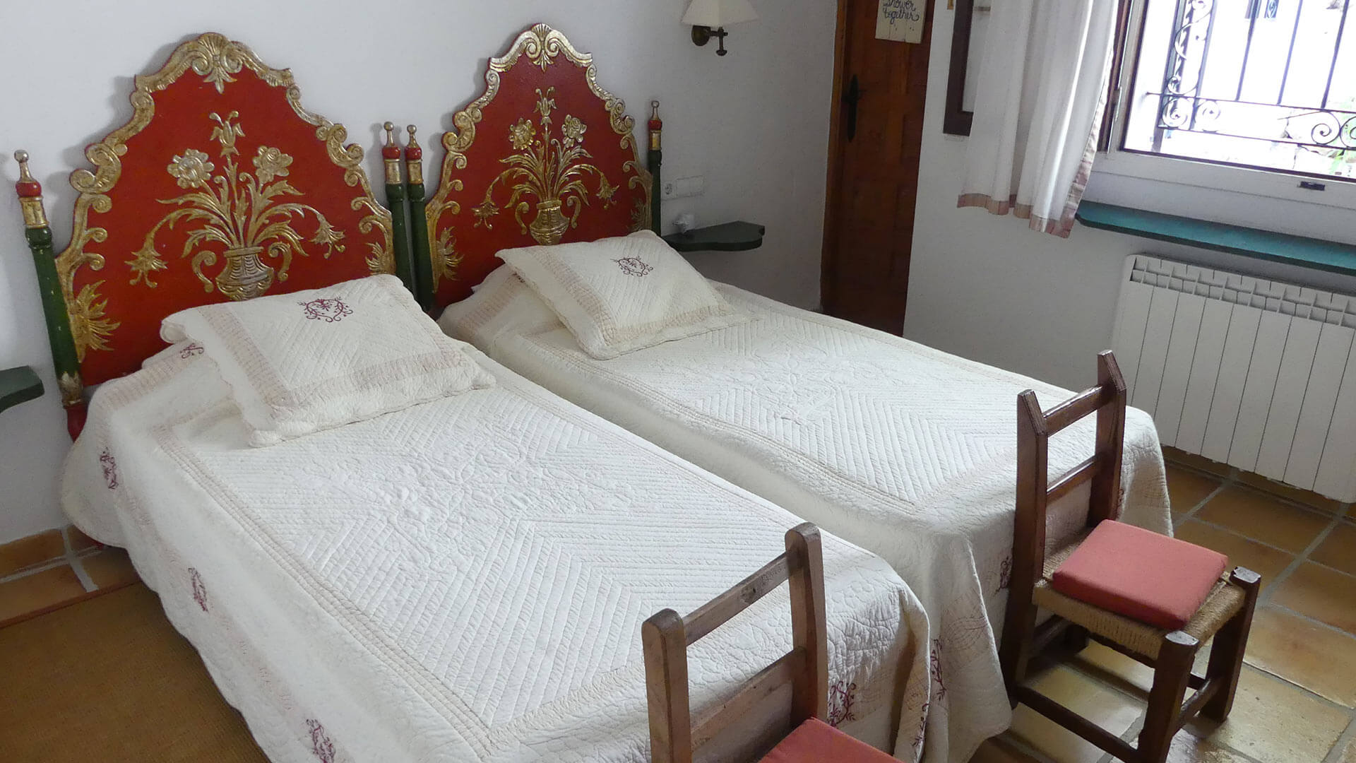 One of the twin bed rooms in Villa Trillo in Ibiza