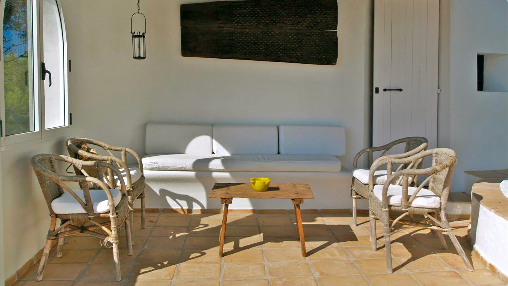Shaded area at Villa Trillo in Ibiza ideal to enjoy with friends and family