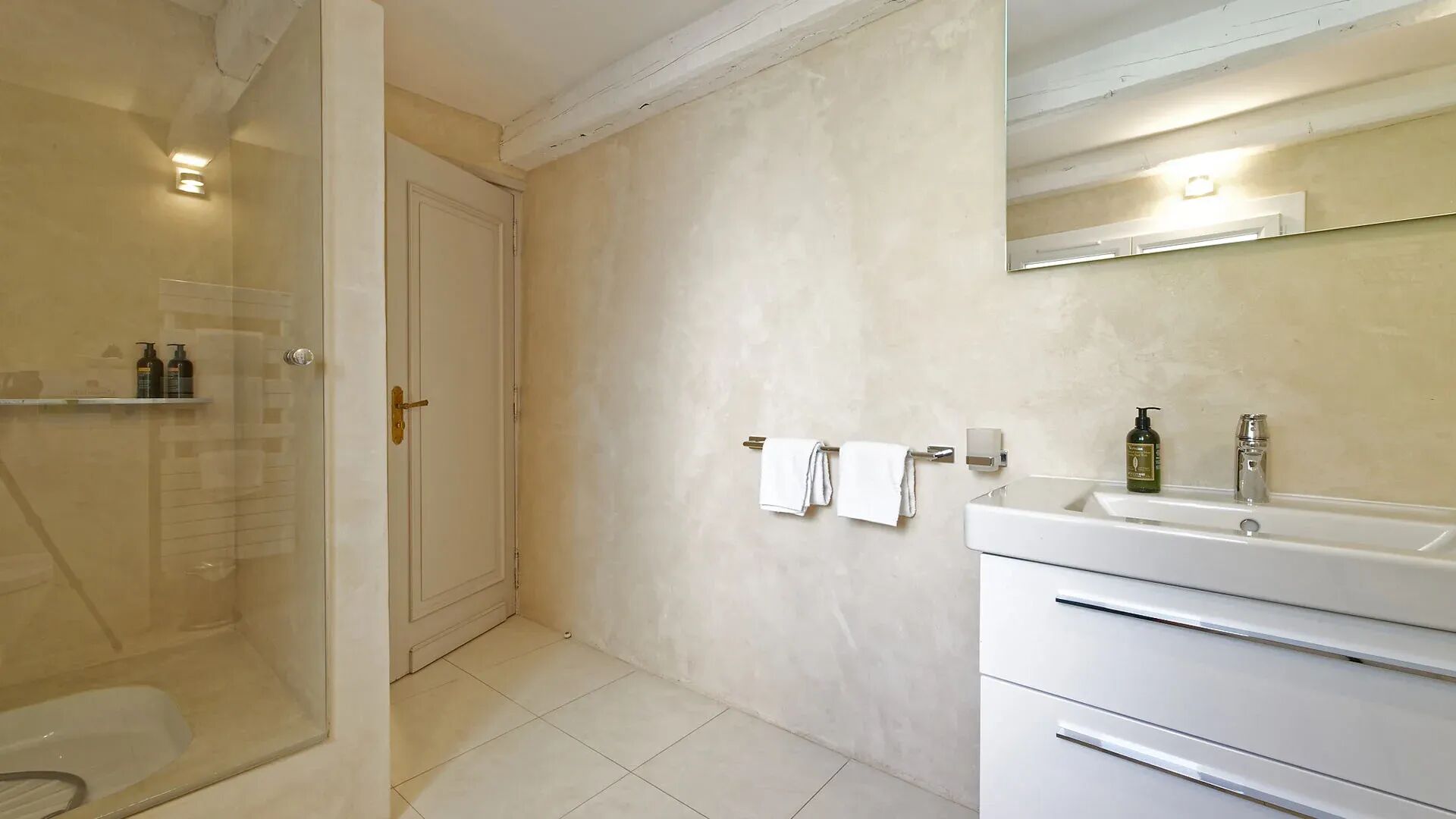 Villa Enago Gallary Image 1