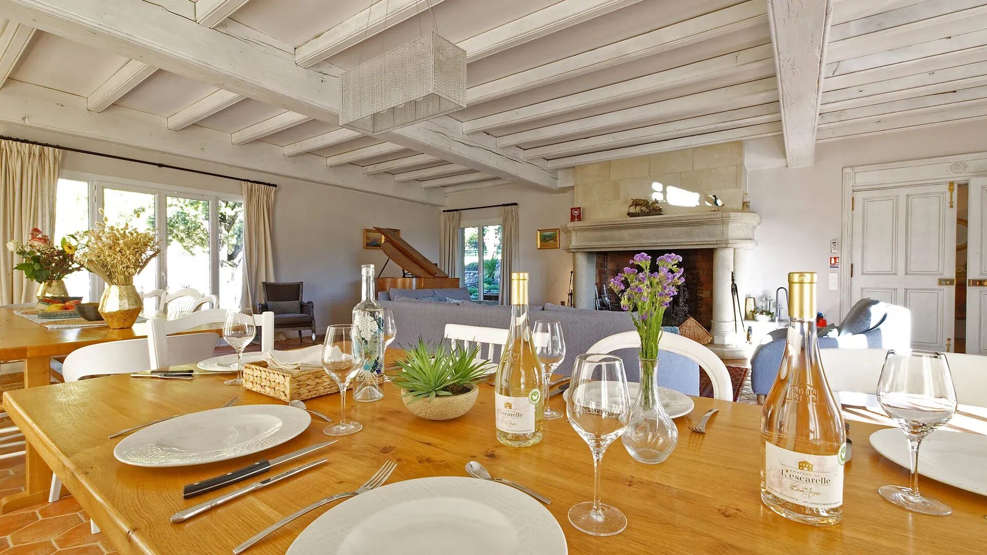villa-enago-image-2