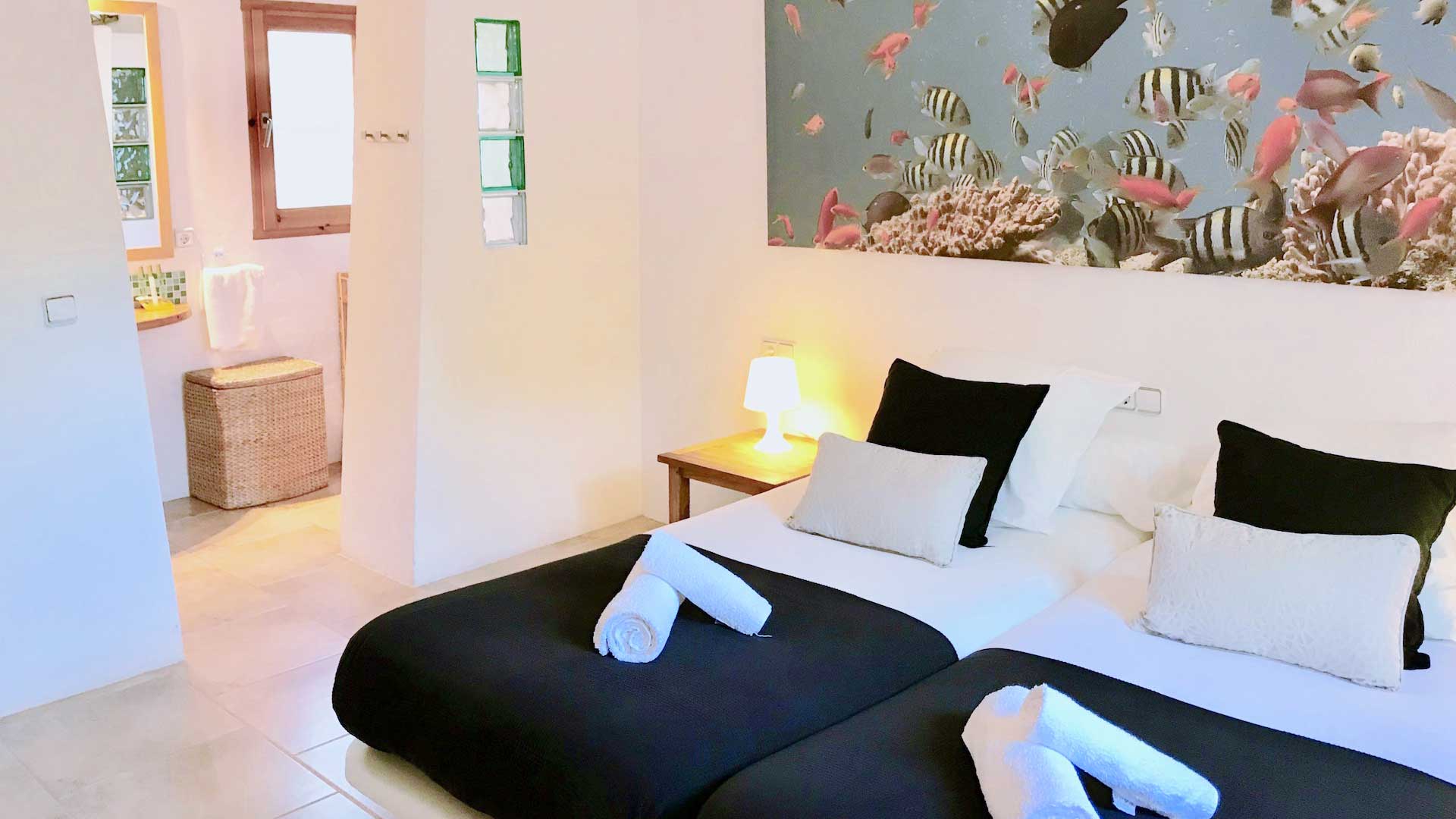 Twin or double configurable bedroom in luxury villa rental Garroba in Ibiza
