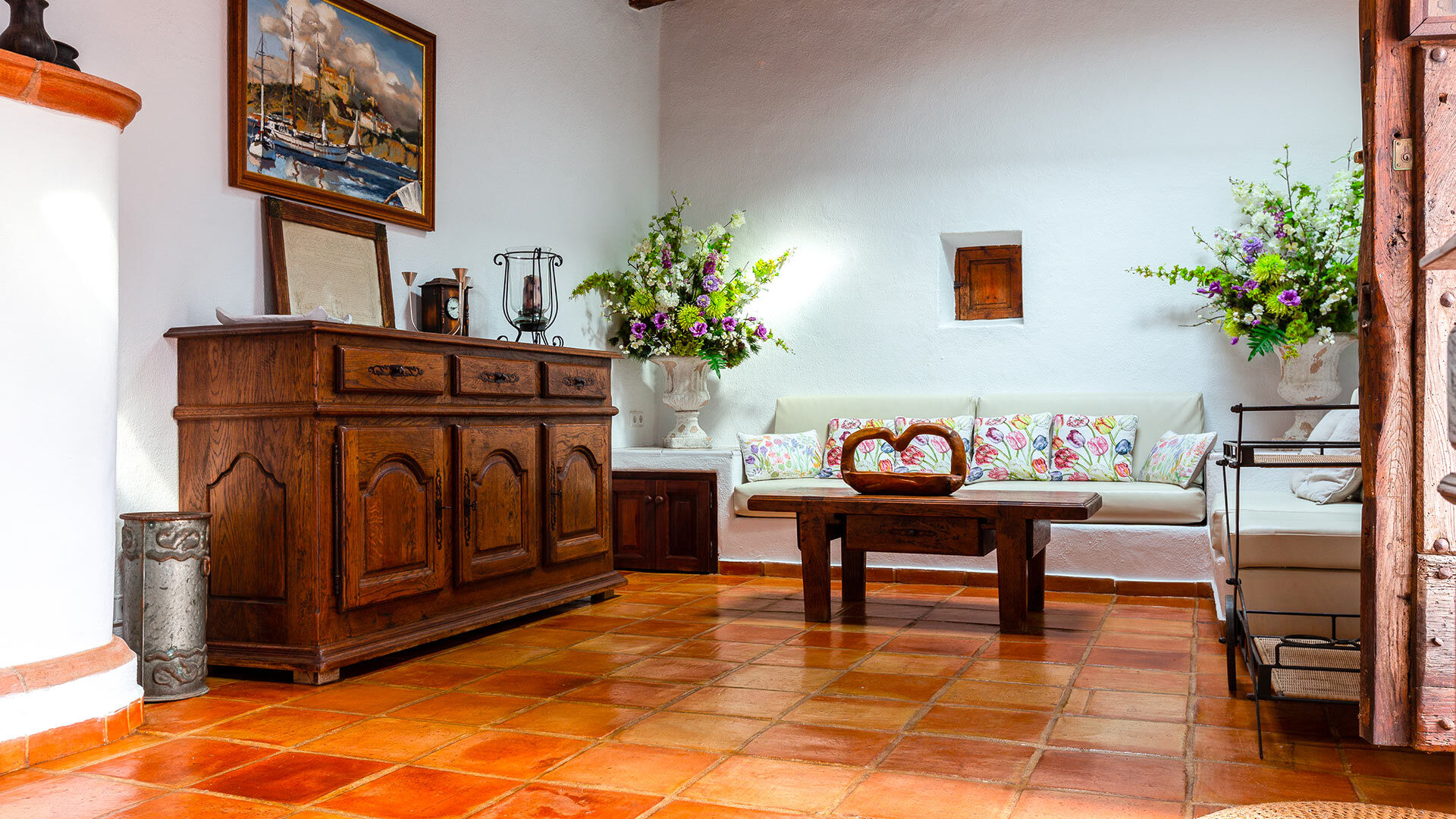 Living area in luxury Villa Guerxo in Ibiza