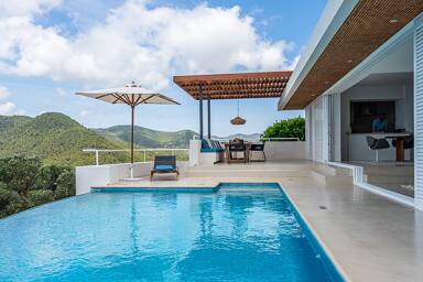 Beautiful sunny day at Villa Orizonia in Ibiza available to rent at Bluemoon