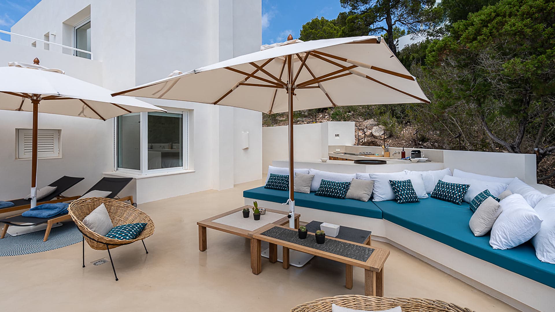 Outdoor space ideal for friends and family gatherings at Villa Orizonia in Ibiza