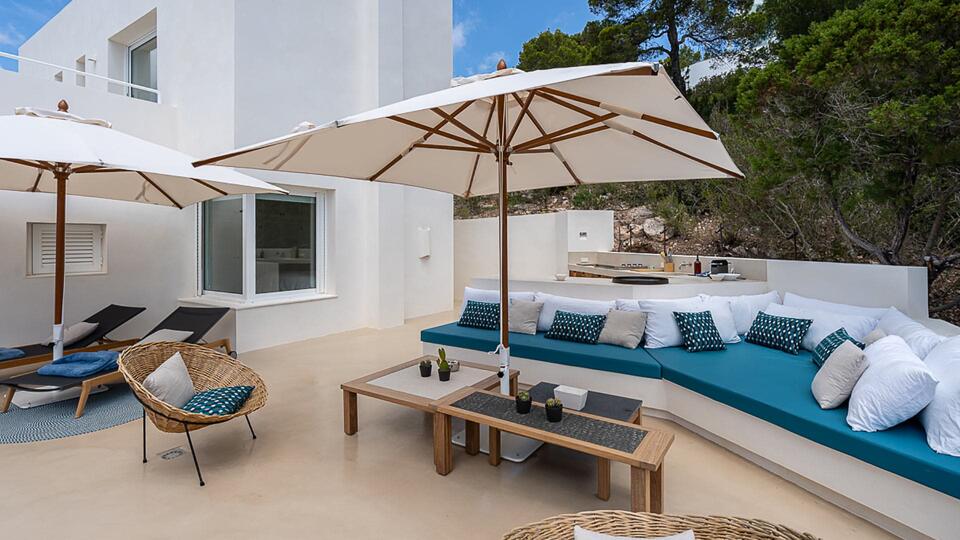 Outdoor space ideal for friends and family gatherings at Villa Orizonia in Ibiza