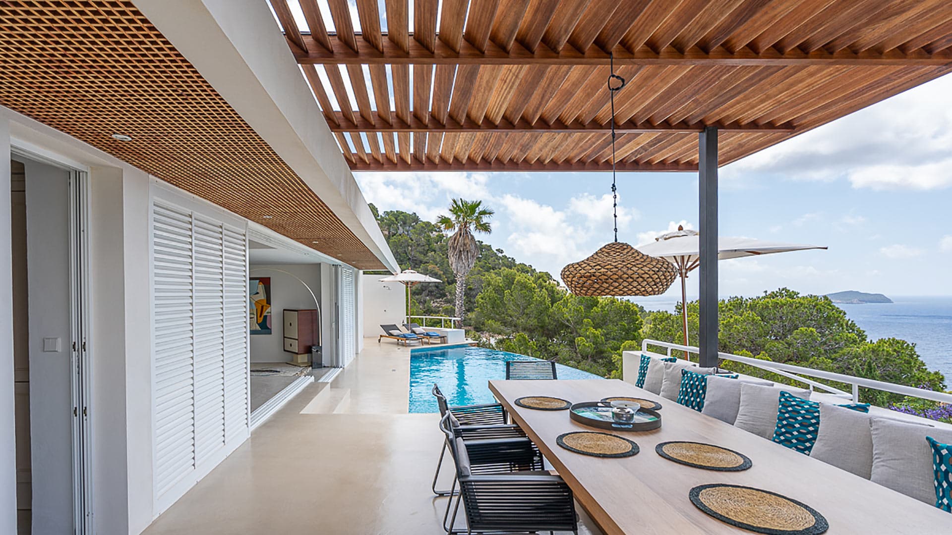 Pergola at Villa Orizonia in Ibiza with the pool view