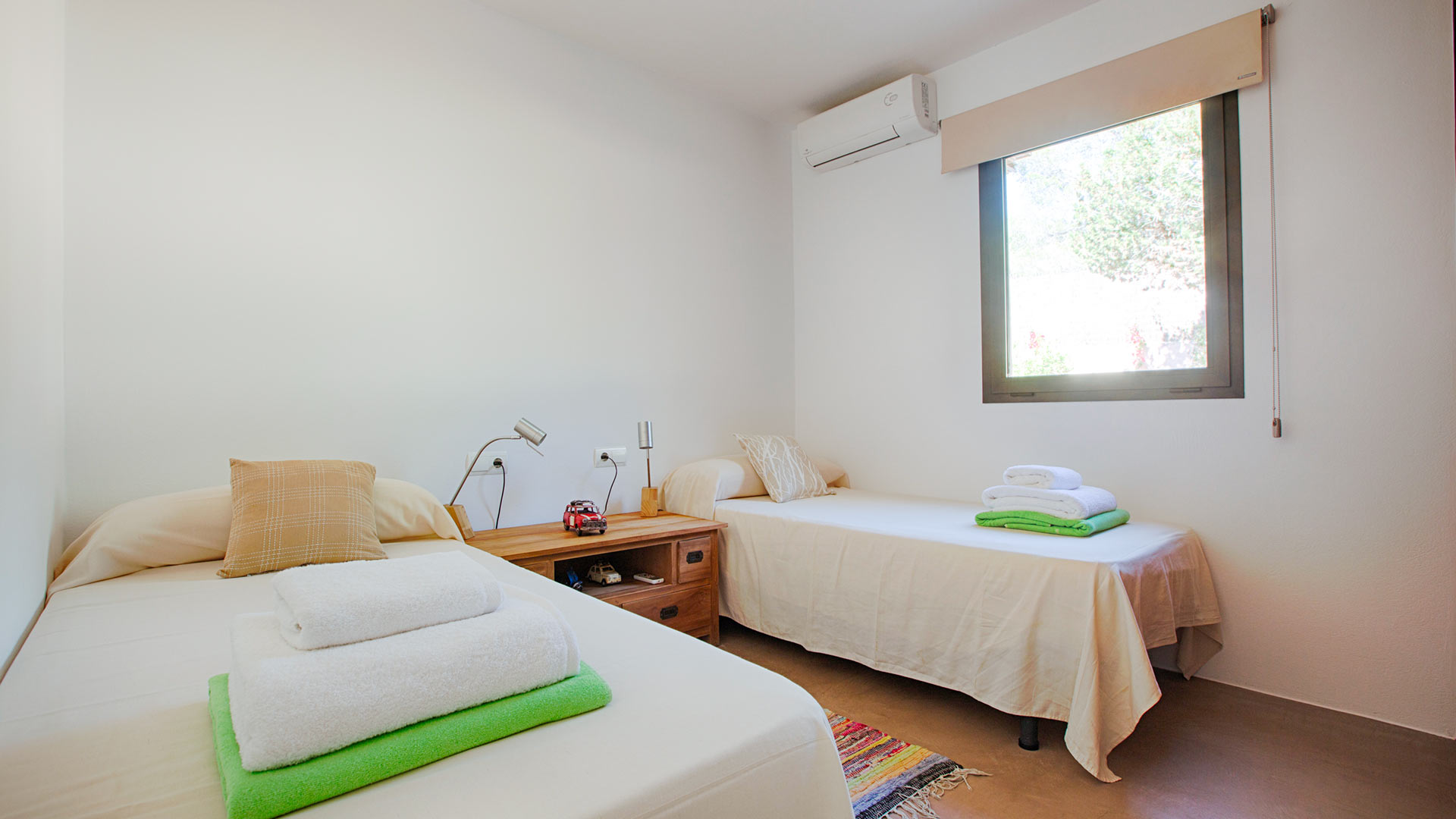 Twin beds at the luxury Villa Tiramar in Ibiza