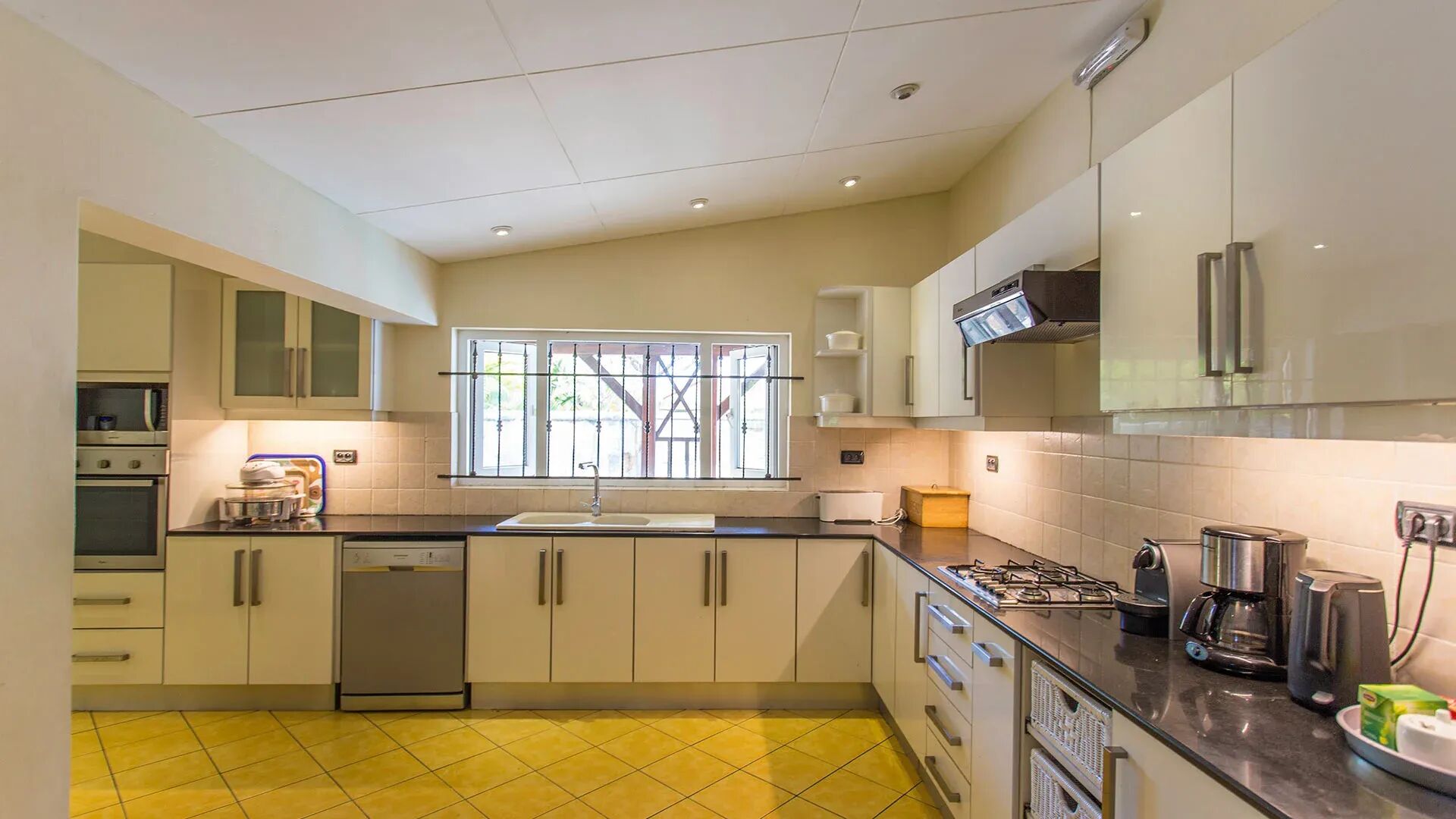 Villa Turquoise Gallary Image 3
