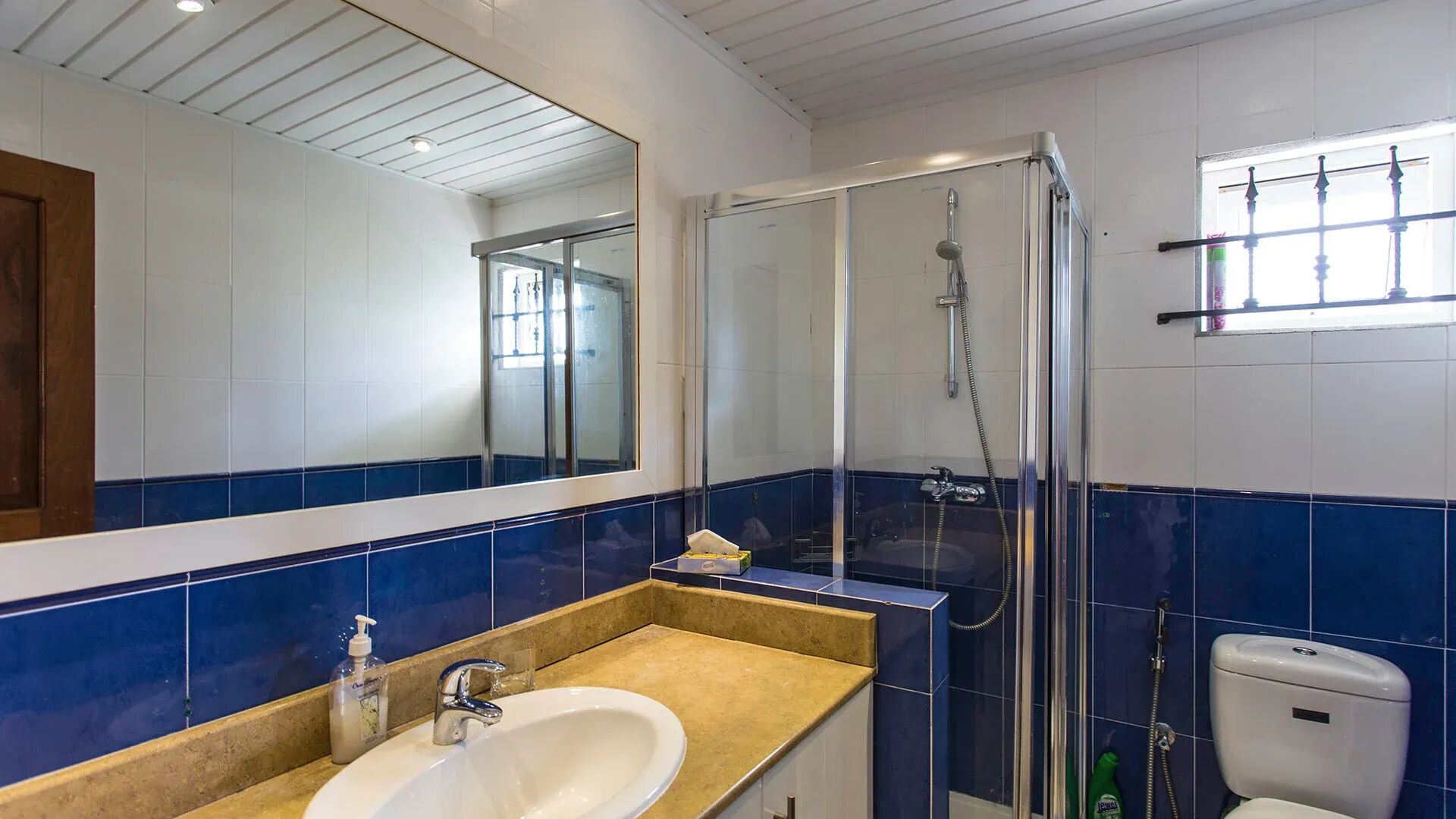 Villa Turquoise Gallary Image 1