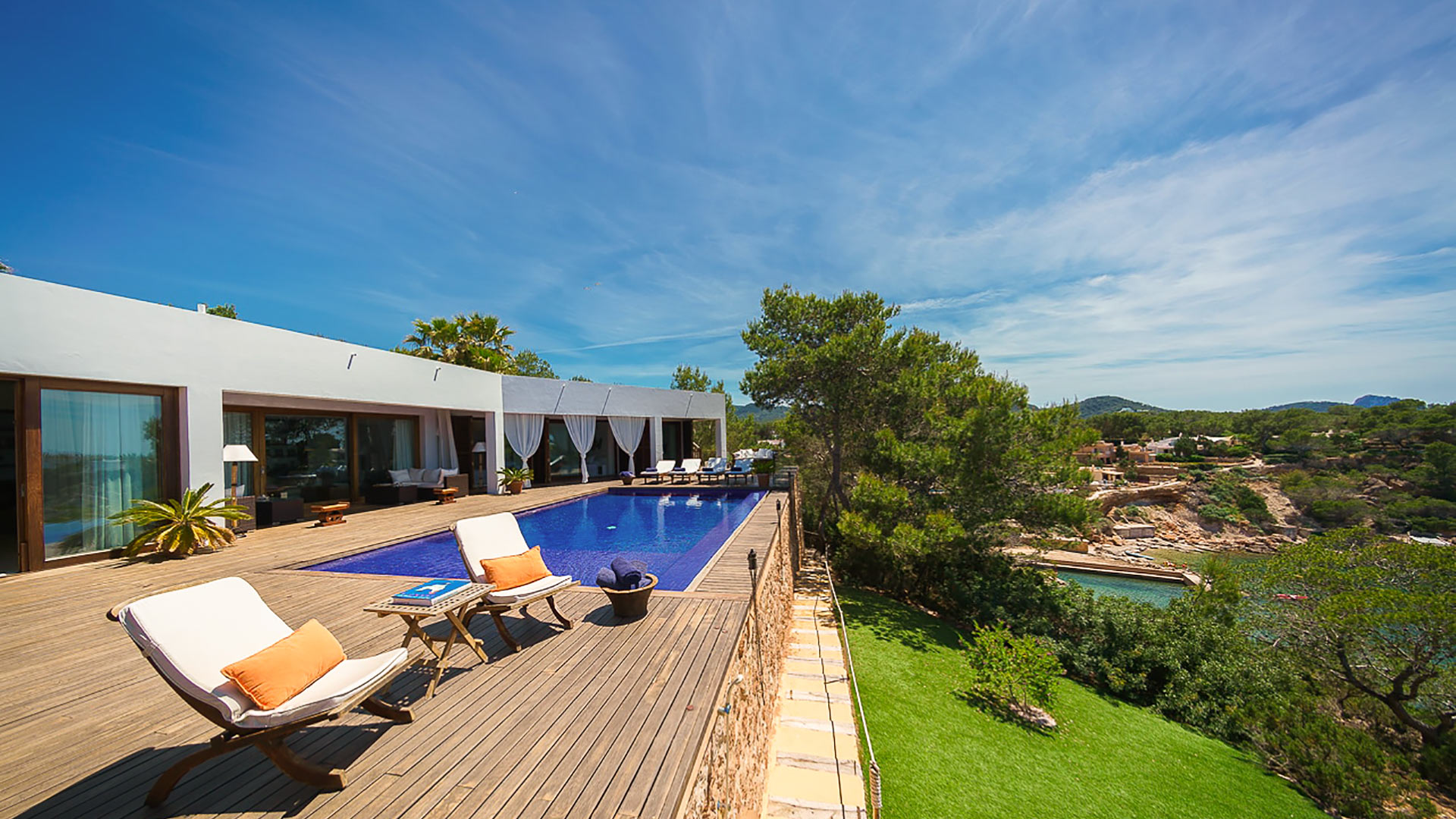 Poolside photos from luxury vacation rental Voramar