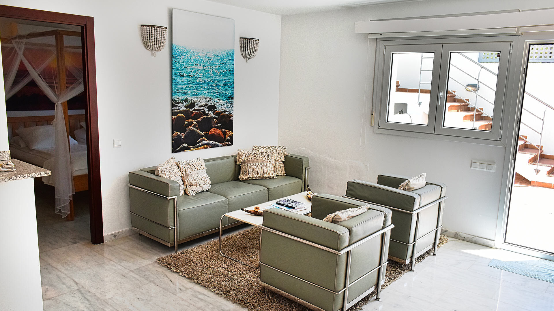 A smaller and quieter living area at Villa White Beach in Ibiza
