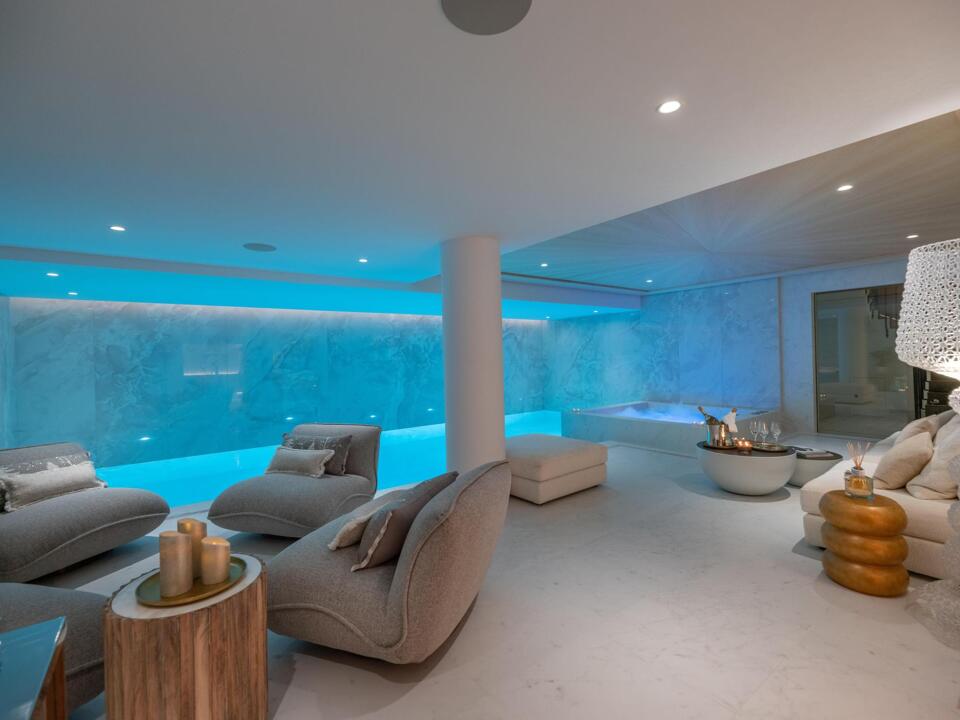 Chalet Le Blanchot Gallery Image 2