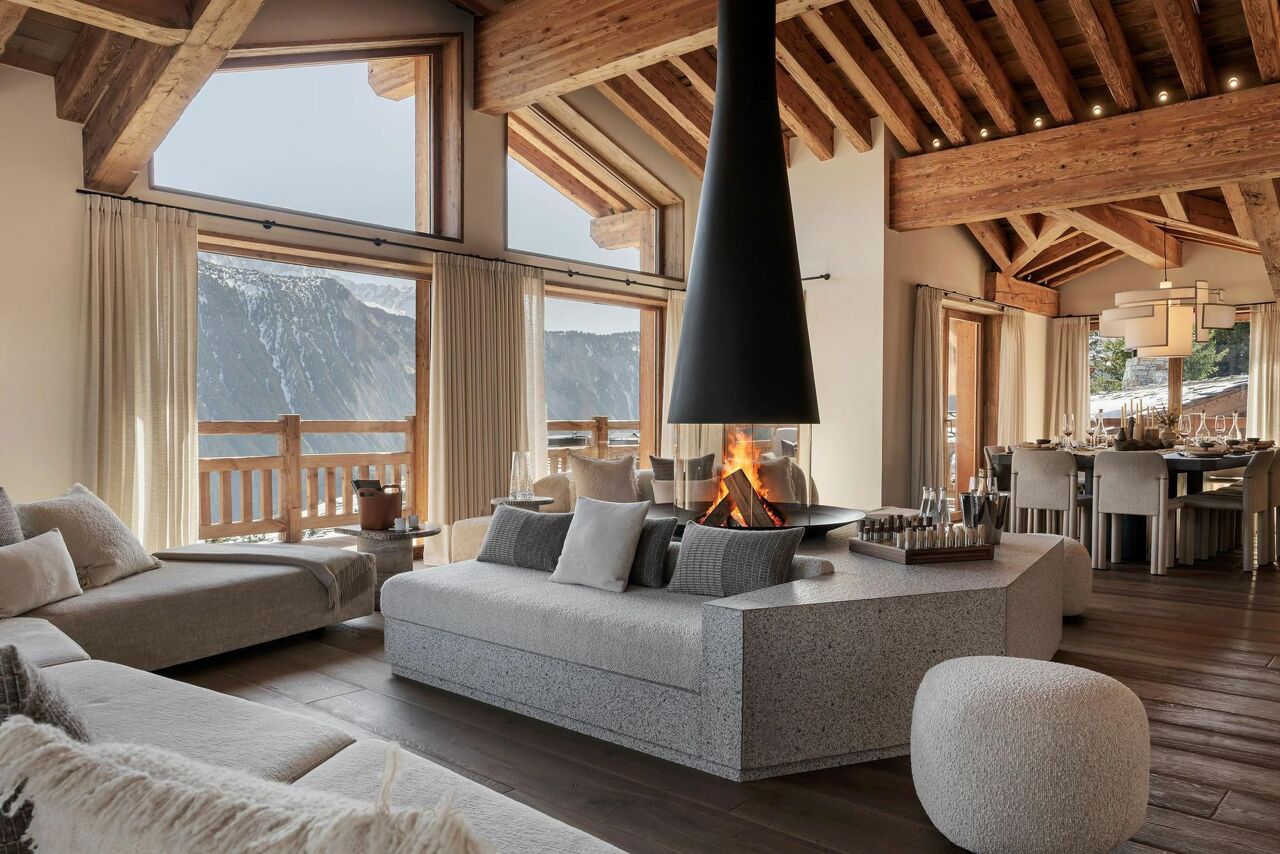 chalet-moon-1850-image-3