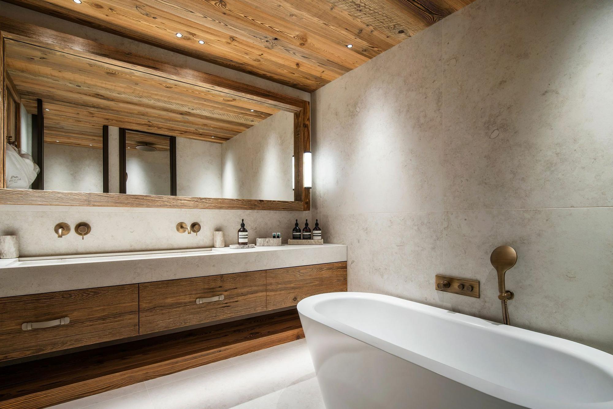Chalet Moon 1850 Gallary Image 3