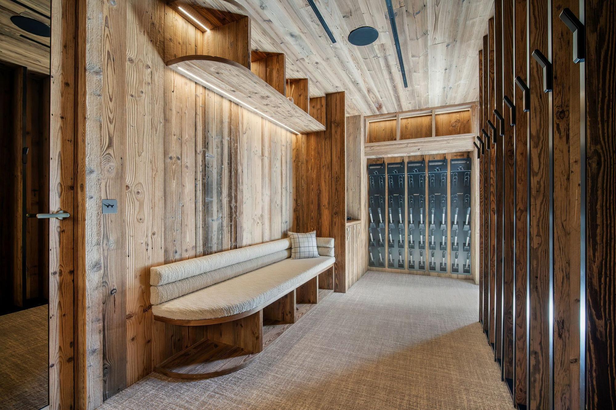 Chalet Moon 1850 Gallary Image 2