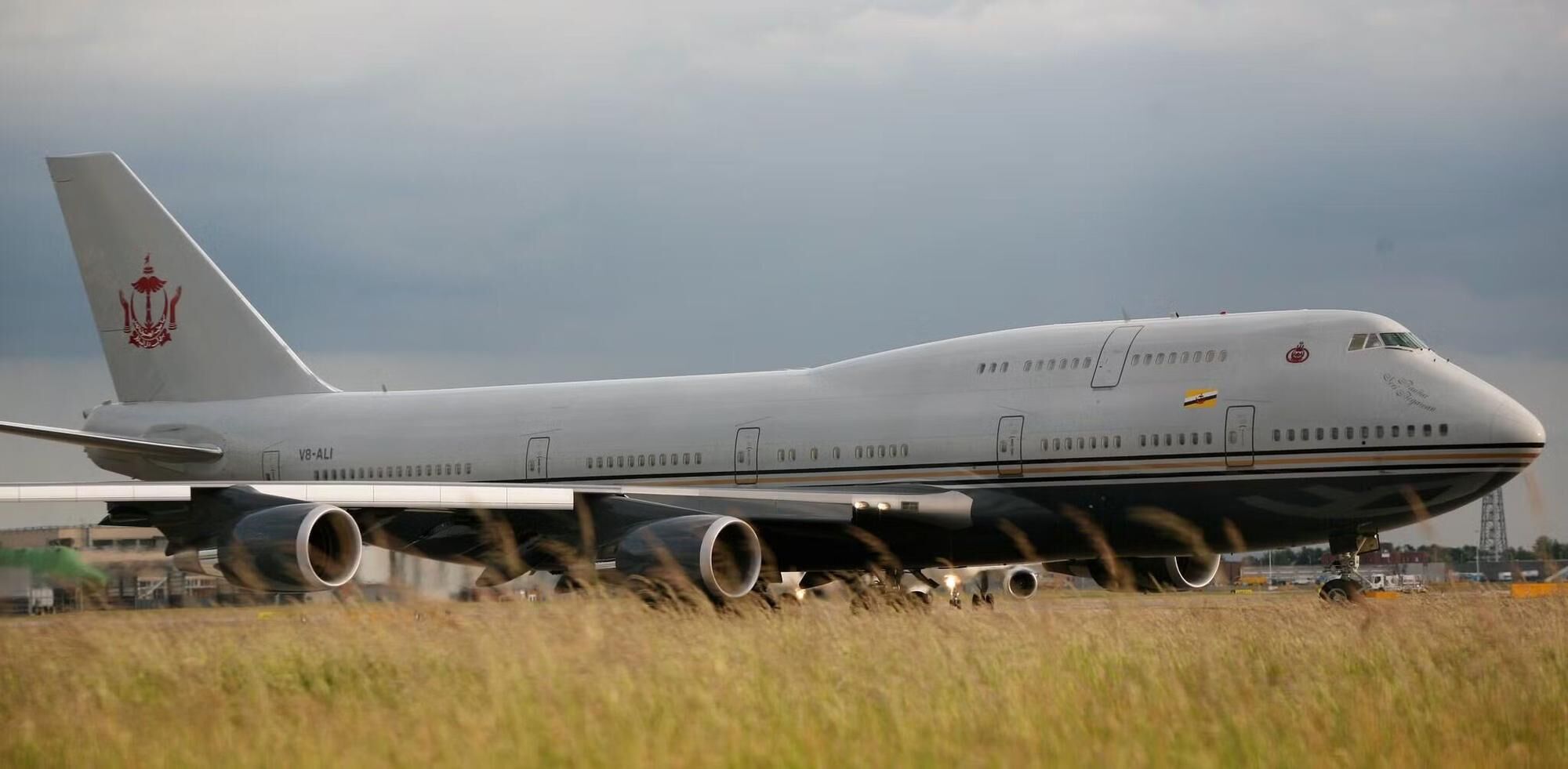 Joseph Lau's modified Boeing 747-8 VIP private jet