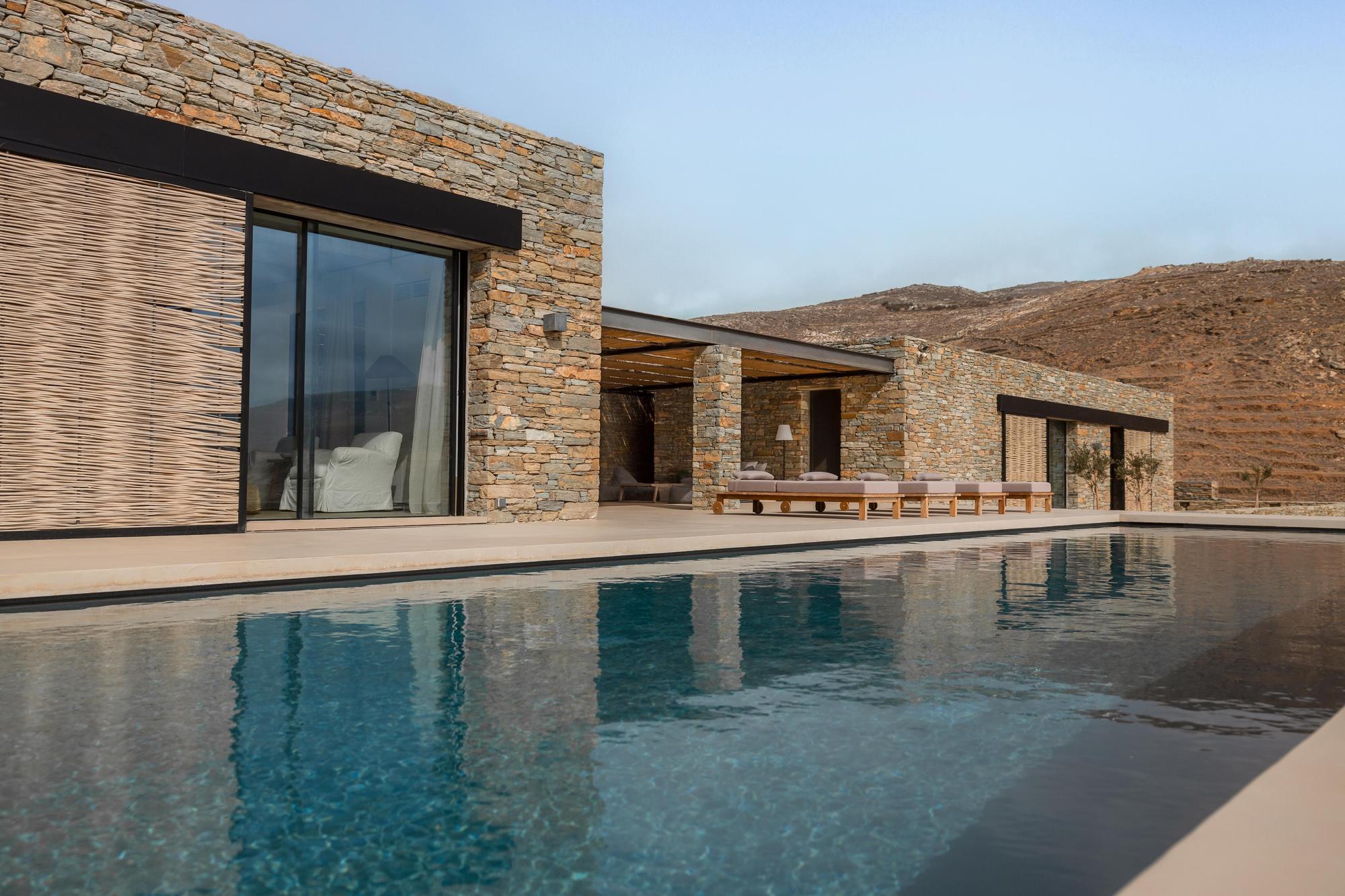 villa-white-goat-image-2