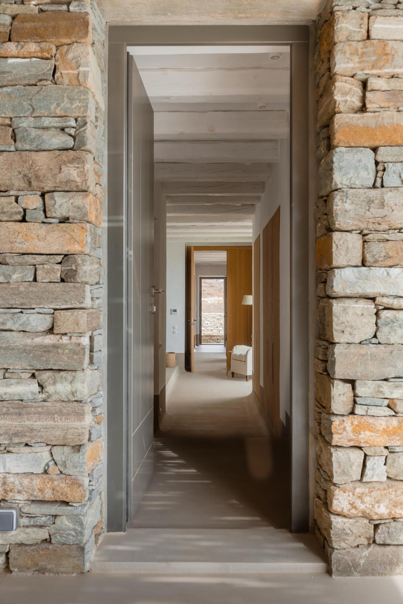 Villa White Goat Gallary Image 3
