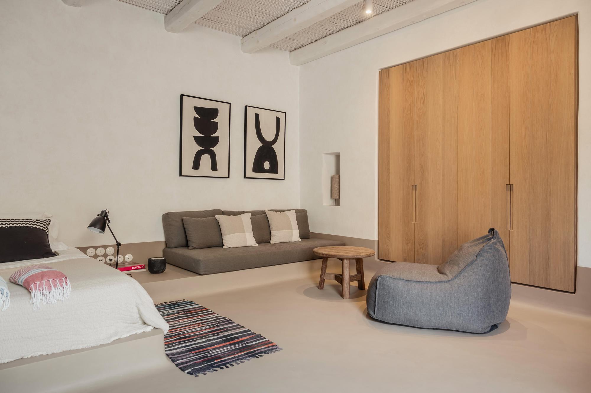 Villa White Goat Gallary Image 6