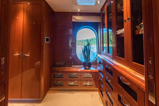 Amica Mea Gallery Image 4