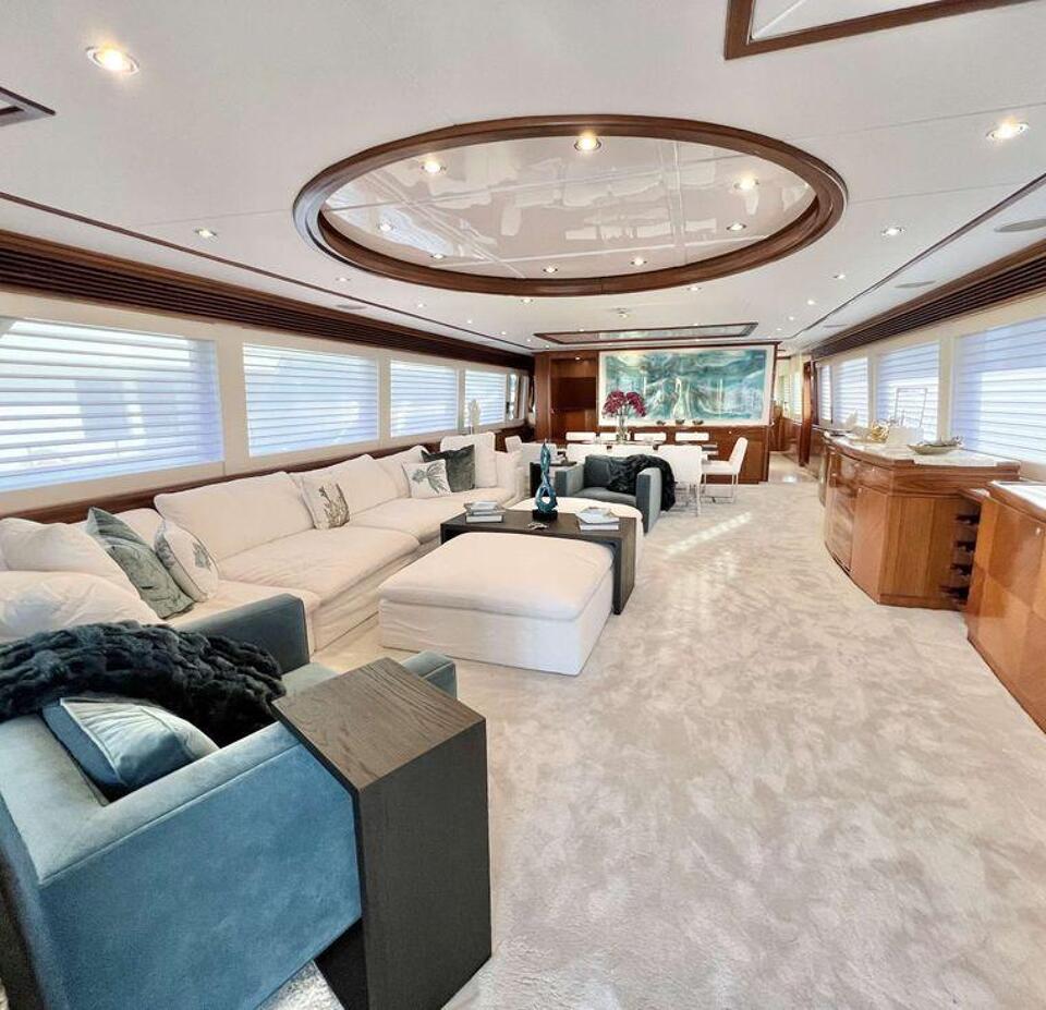 Beachfront Gallery Image 1