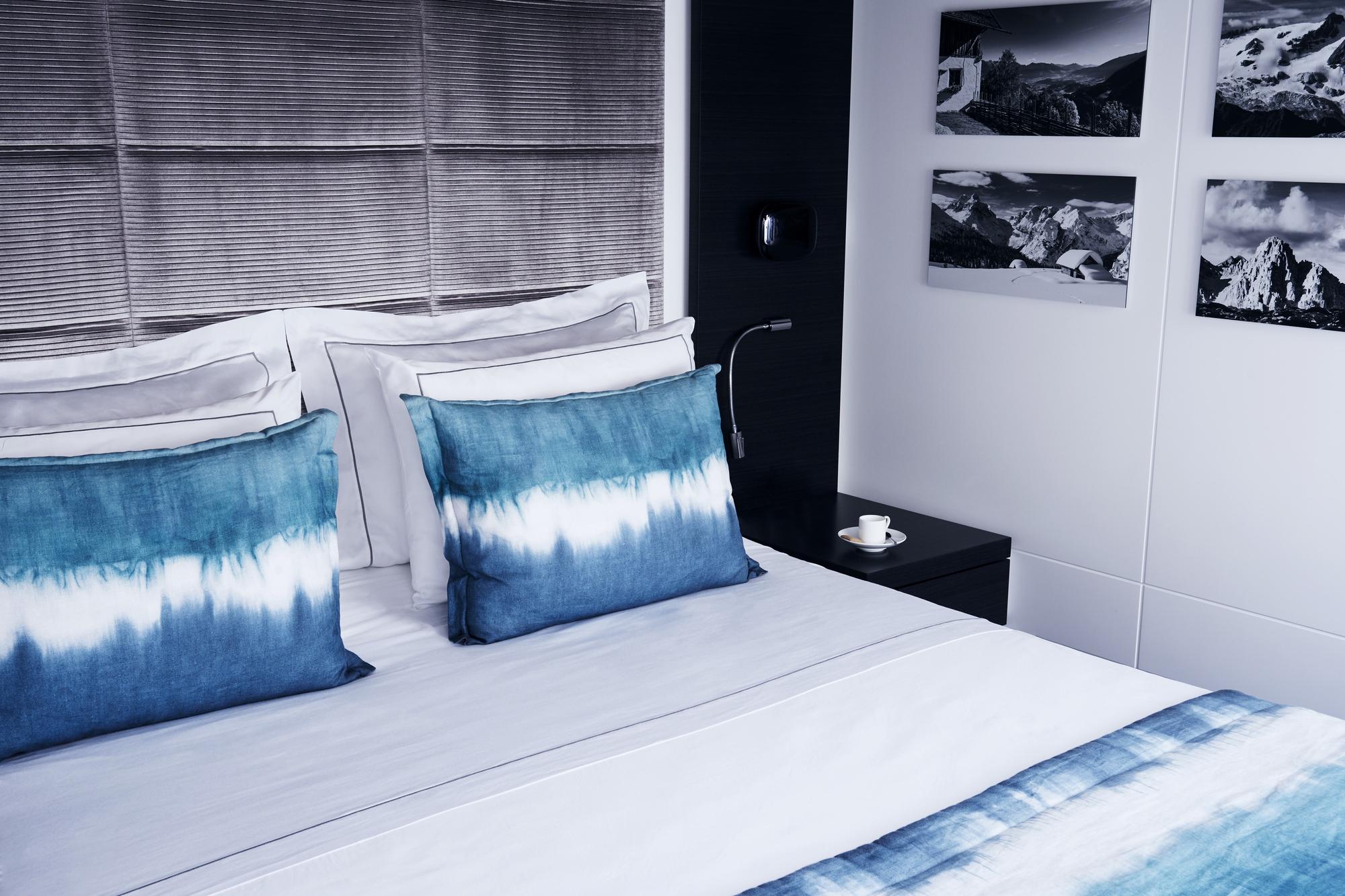 blue-deer-image-6