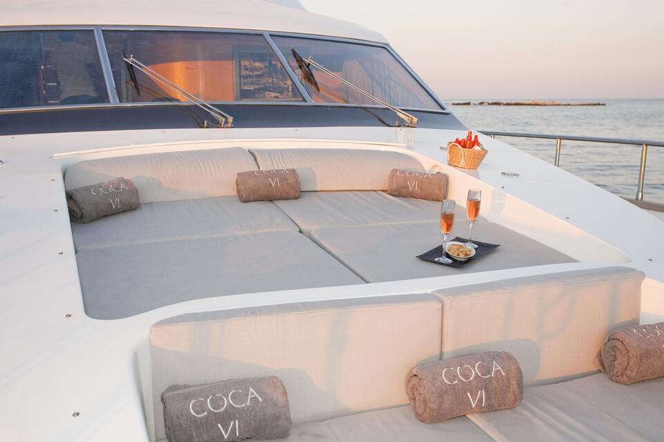 Coca VI Gallery Image 2