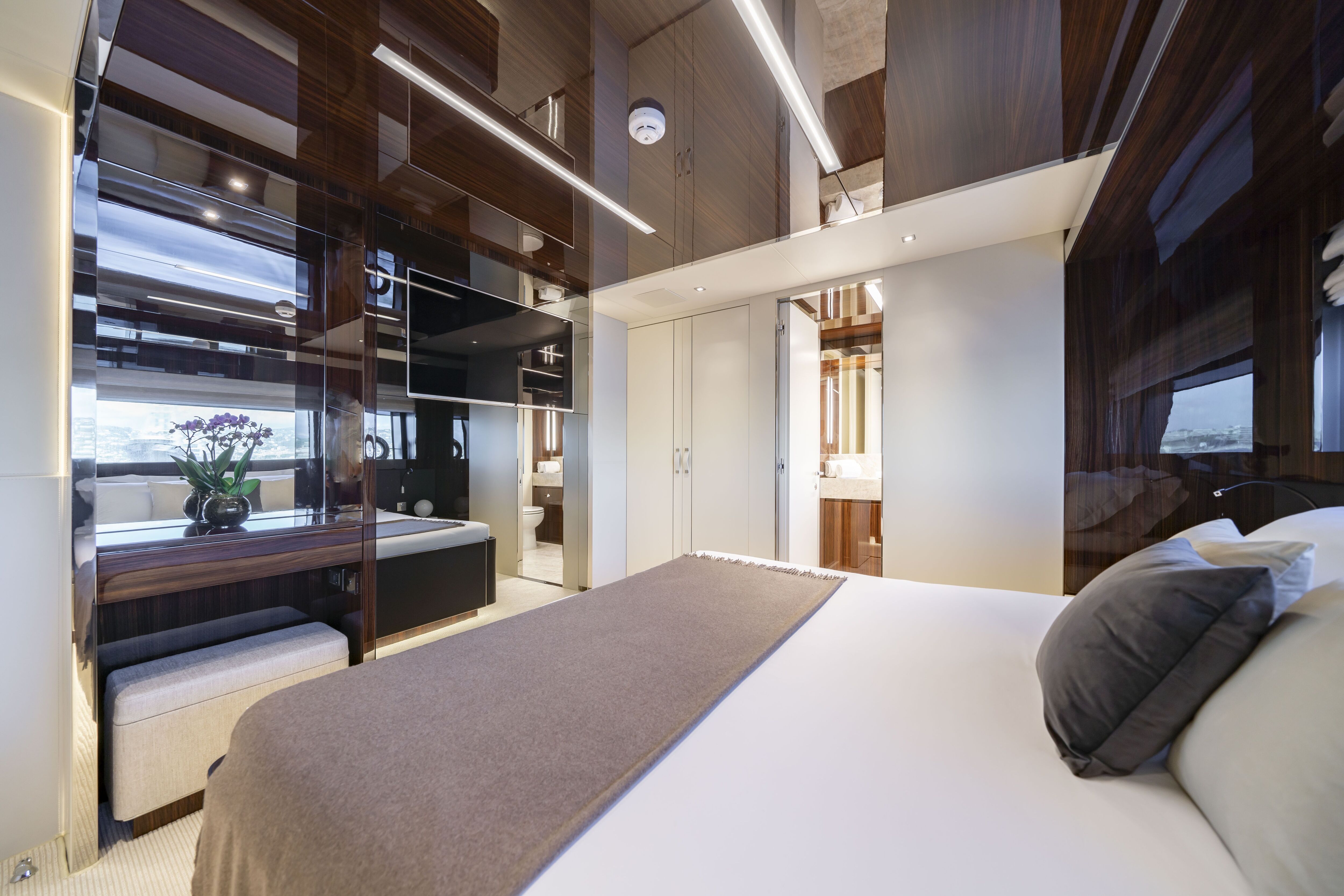 Elysium I Gallery Image 4