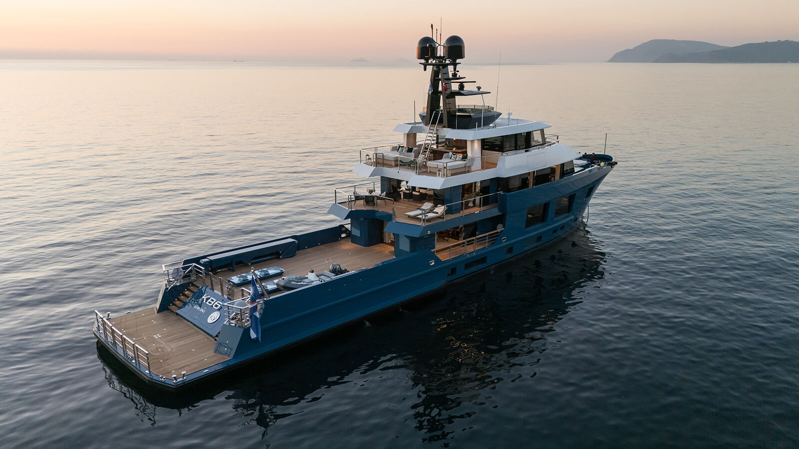 Aft view of King Benji motor yacht on charter with Bluemoon
