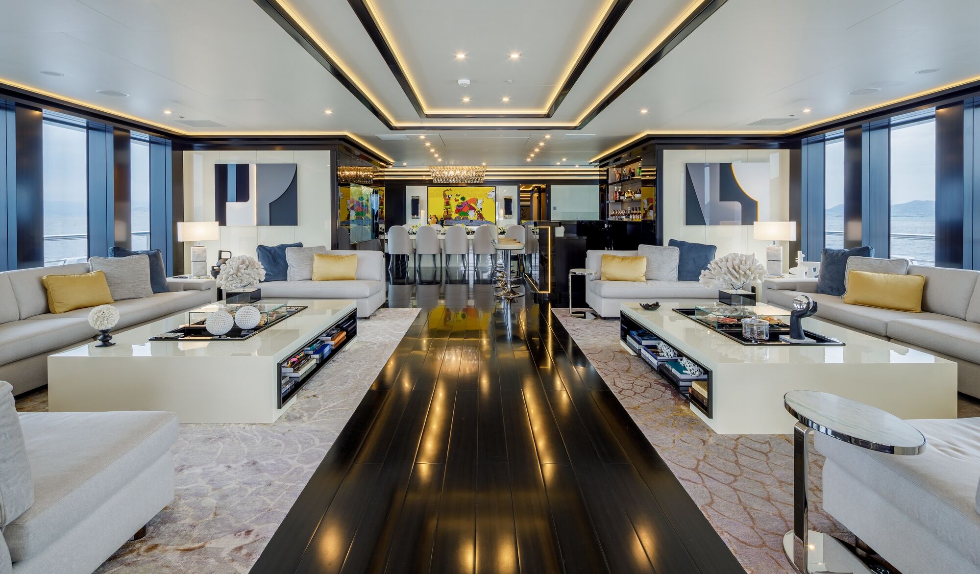 Lady Vera Gallery Image 2
